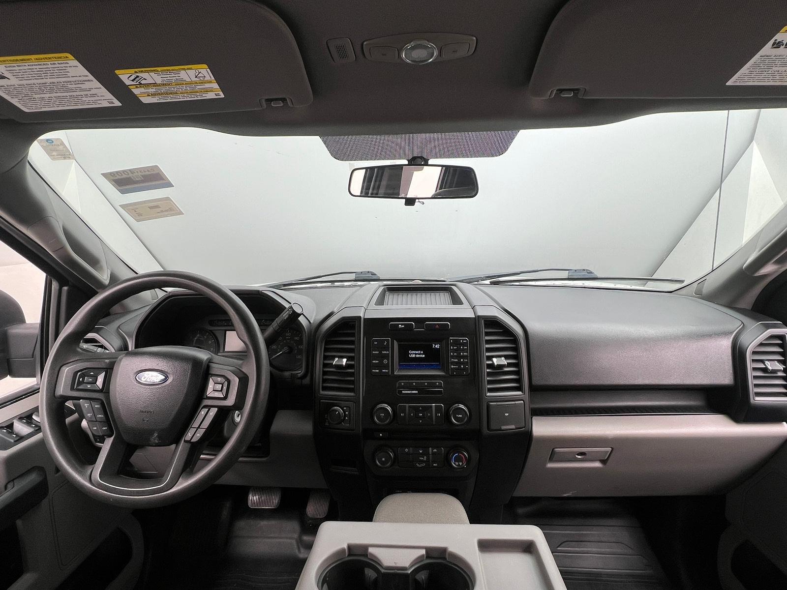 Thumbnail: 2015 Ford Econoline - 3