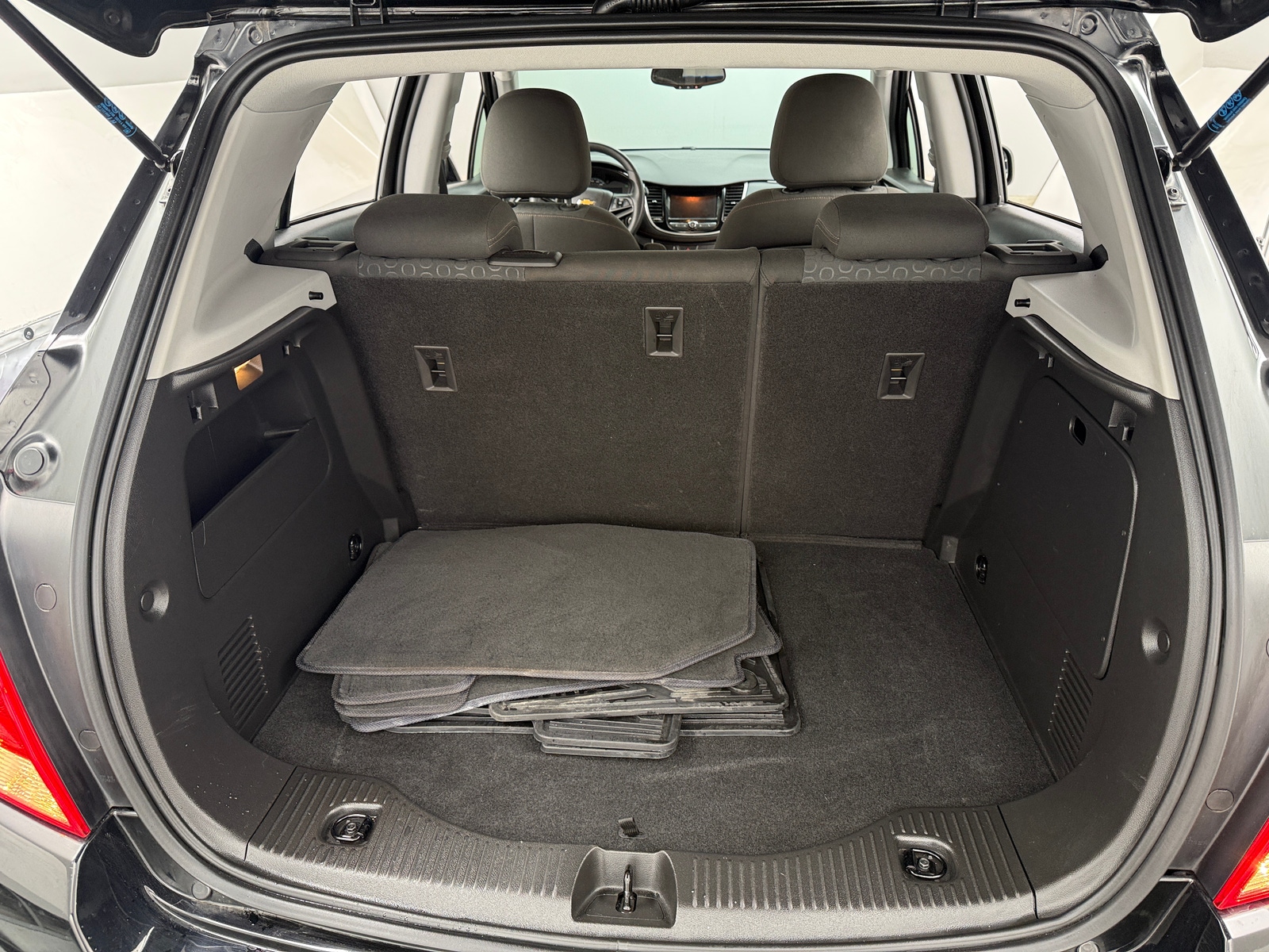 Thumbnail: 2020 Chevrolet Trax - 6