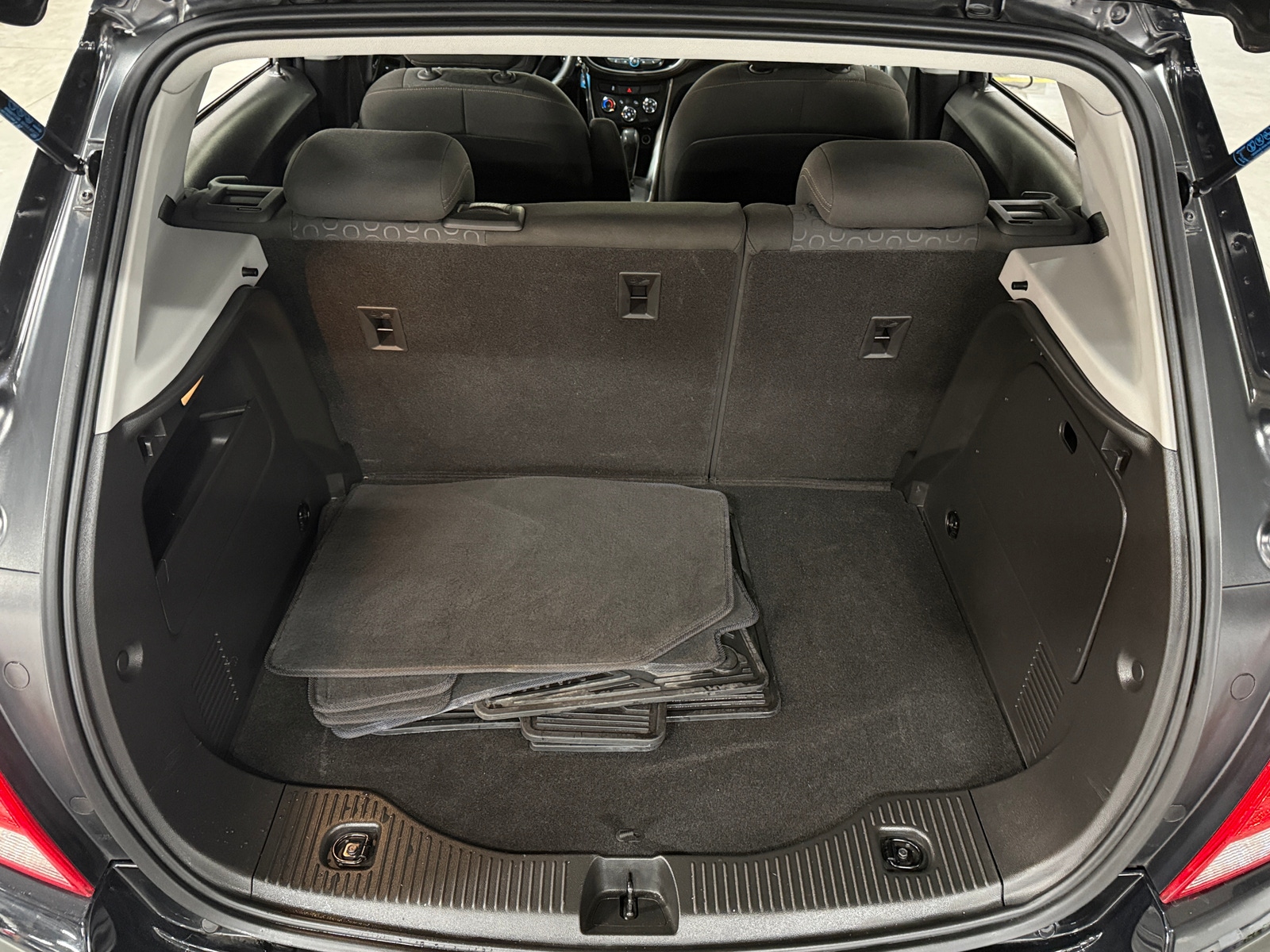 Thumbnail: 2020 Chevrolet Trax - 7