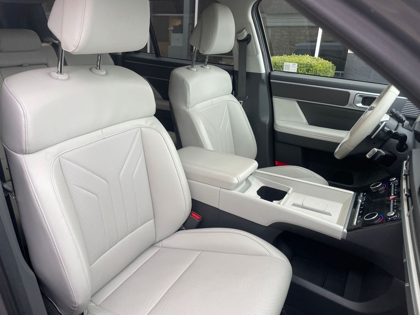 Thumbnail: 2025 Hyundai Santa Fe - 2