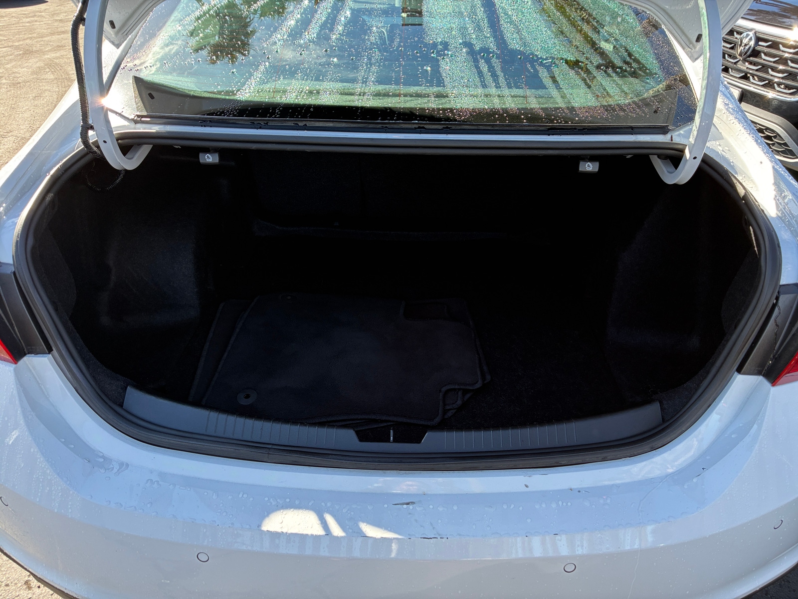 Thumbnail: 2024 Chevrolet Malibu - 6