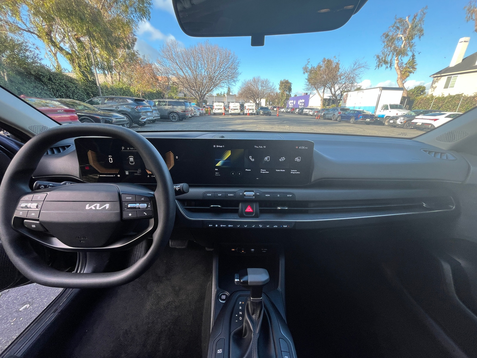 Thumbnail: 2025 Kia K4 - 3