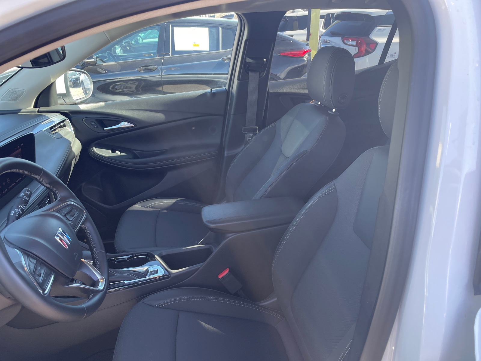 Thumbnail: 2025 Buick Encore GX - 2