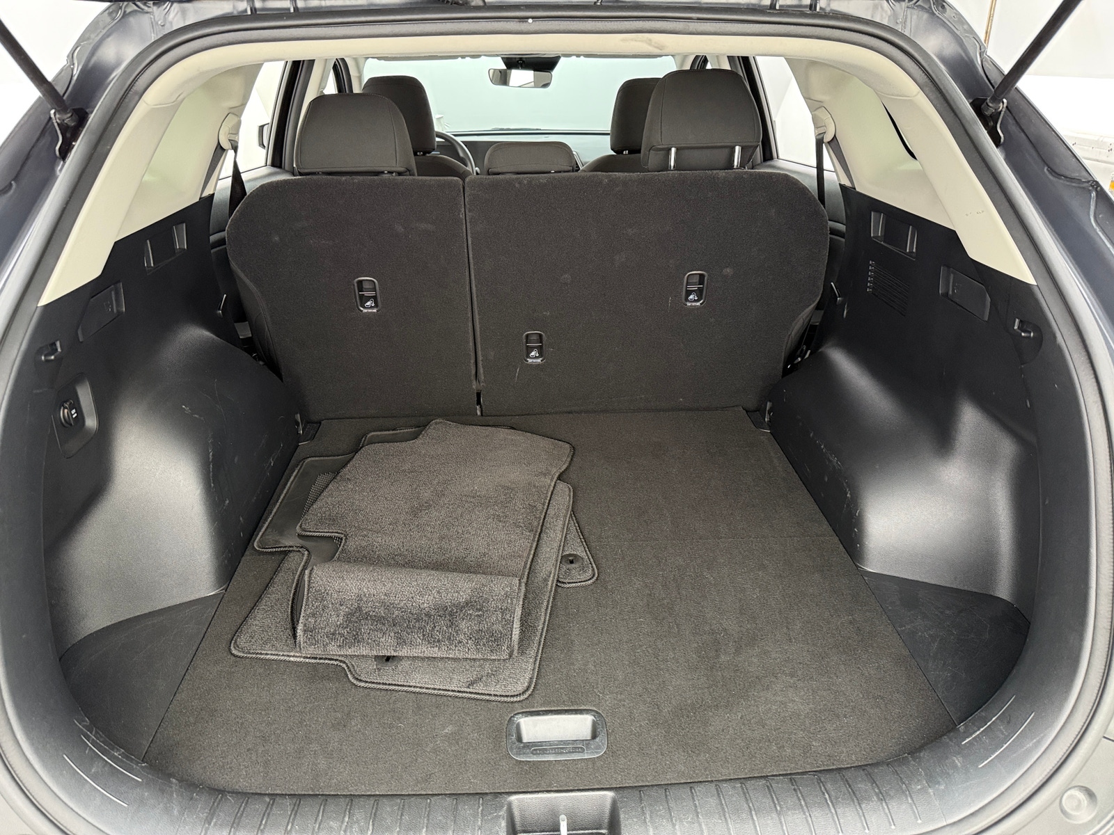 Thumbnail: 2025 Kia Sportage - 7