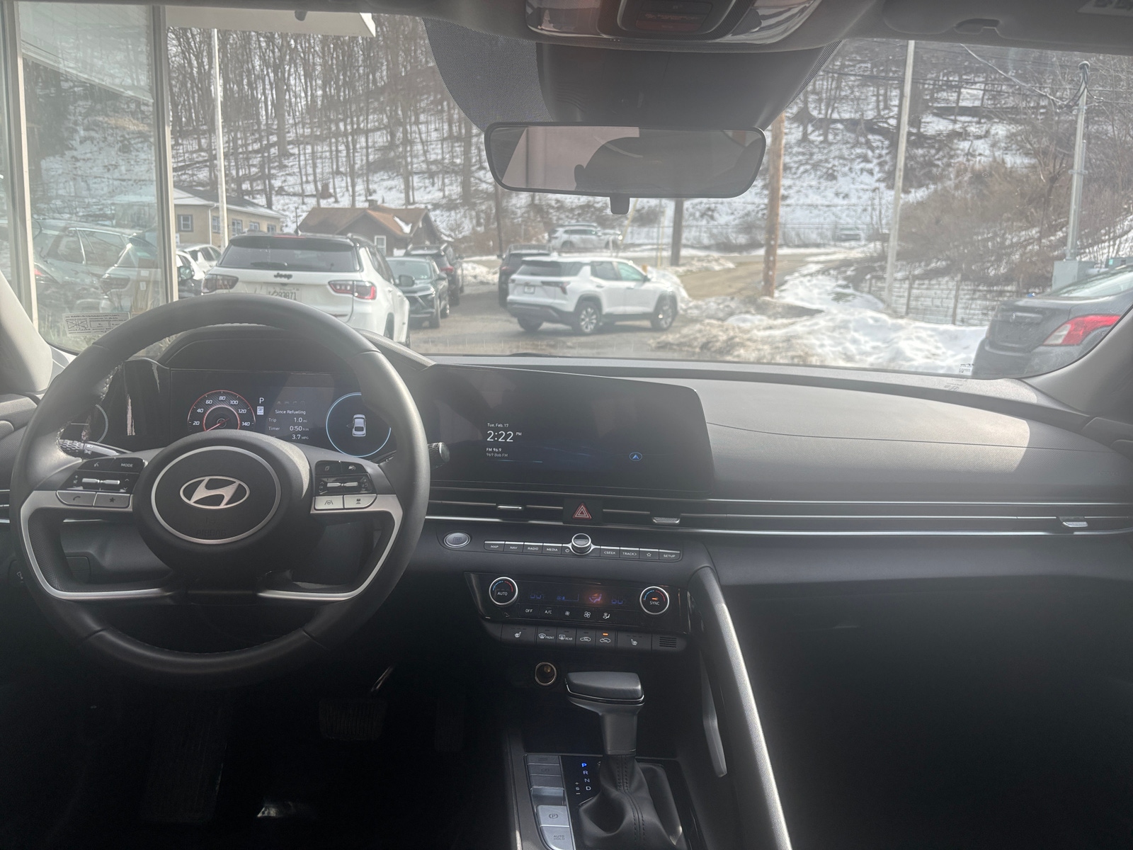 Thumbnail: 2025 Hyundai Elantra - 3