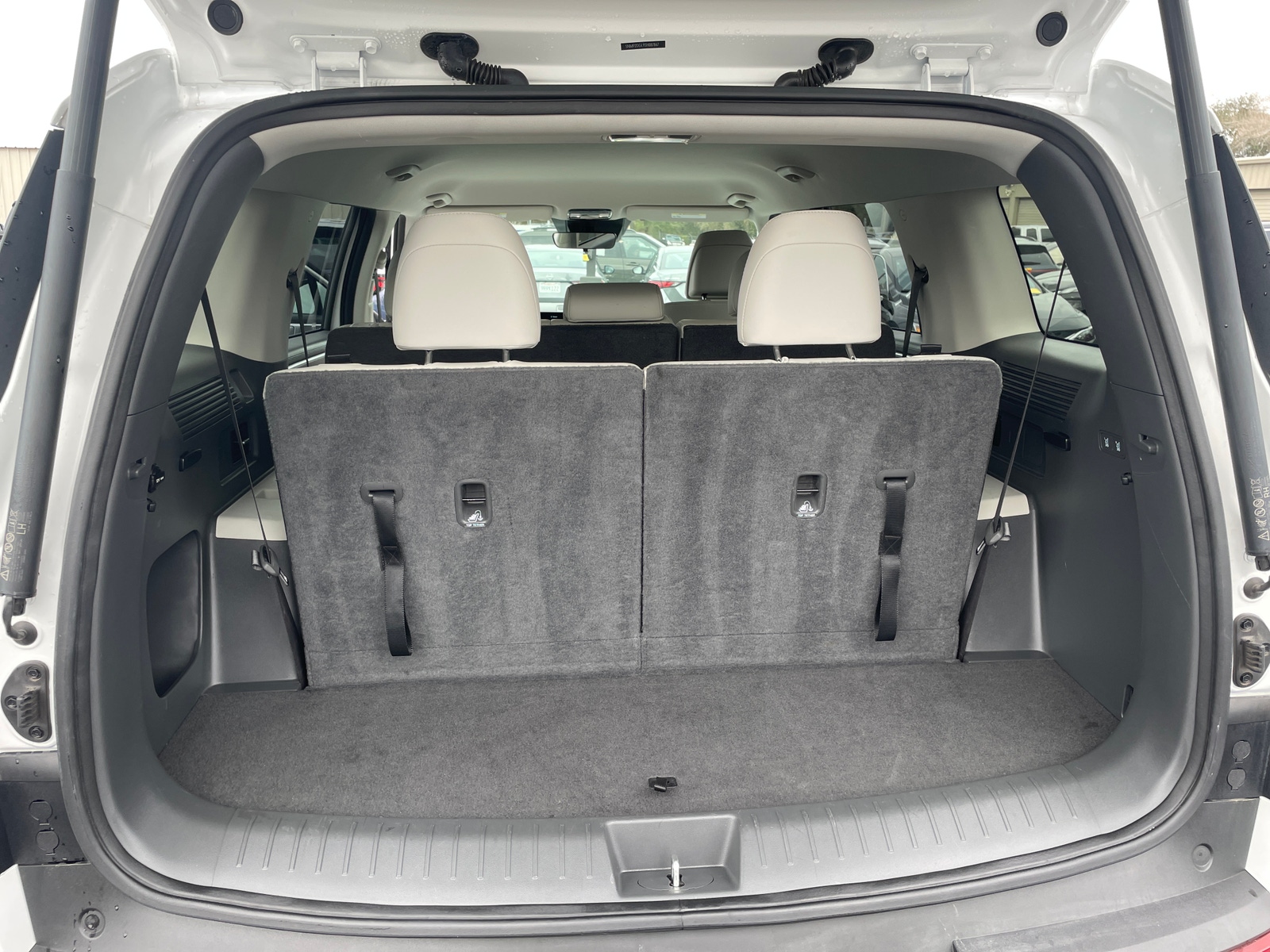 Thumbnail: 2025 Hyundai Santa Fe - 5