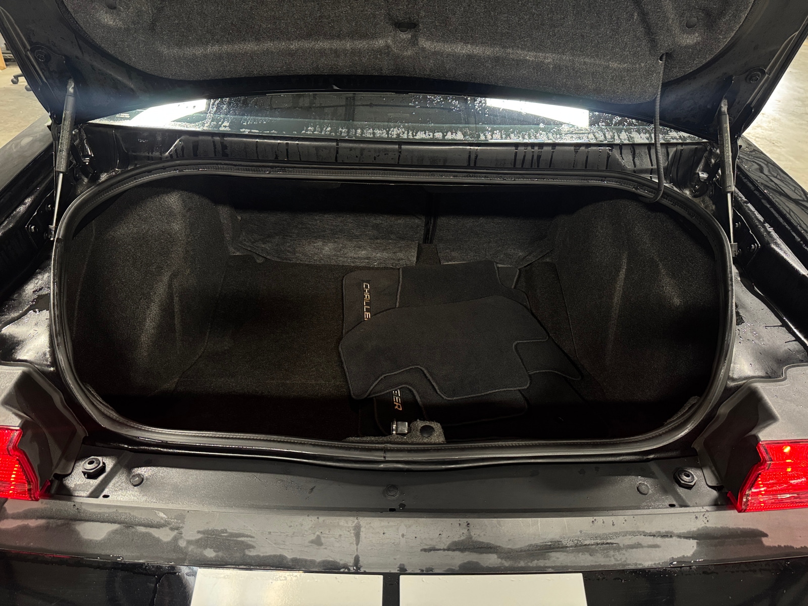 Thumbnail: 2012 Dodge Challenger - 6