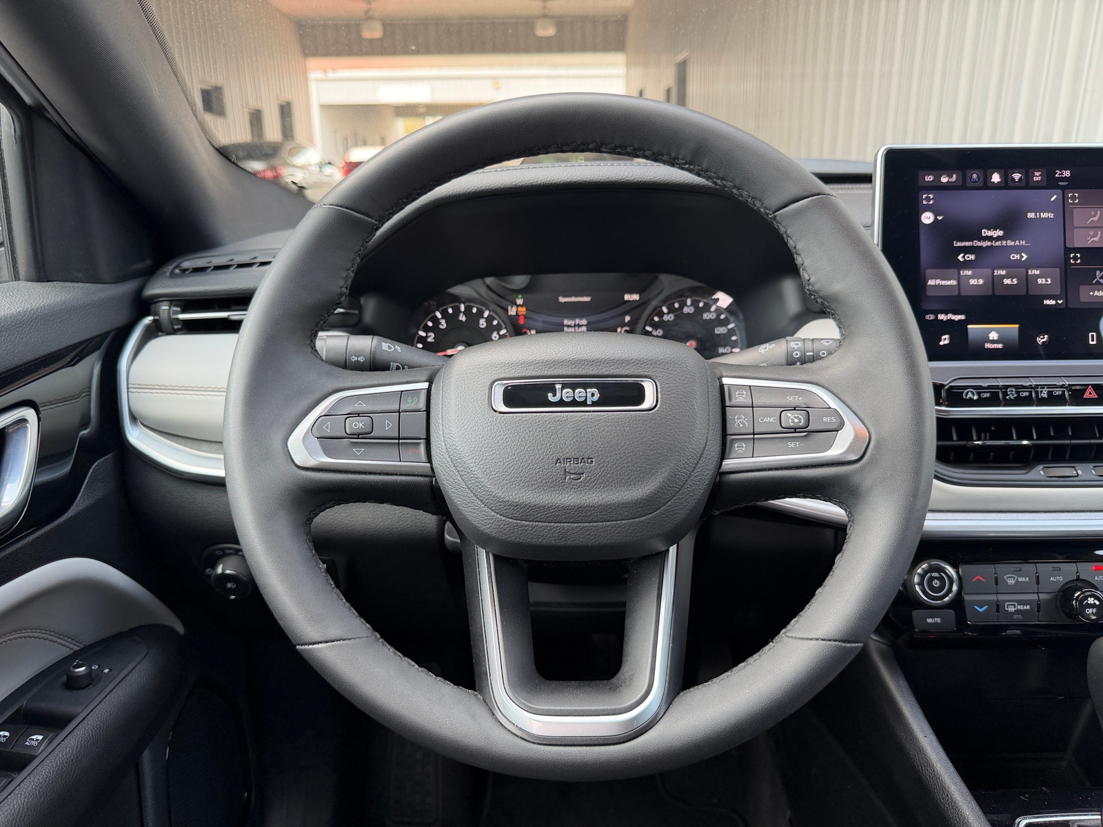 Thumbnail: 2025 Jeep Compass - 5