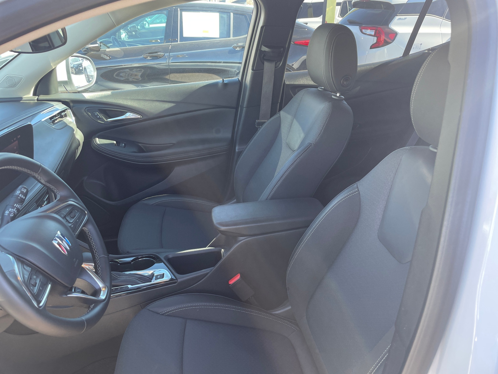 Thumbnail: 2025 Buick Encore GX - 2