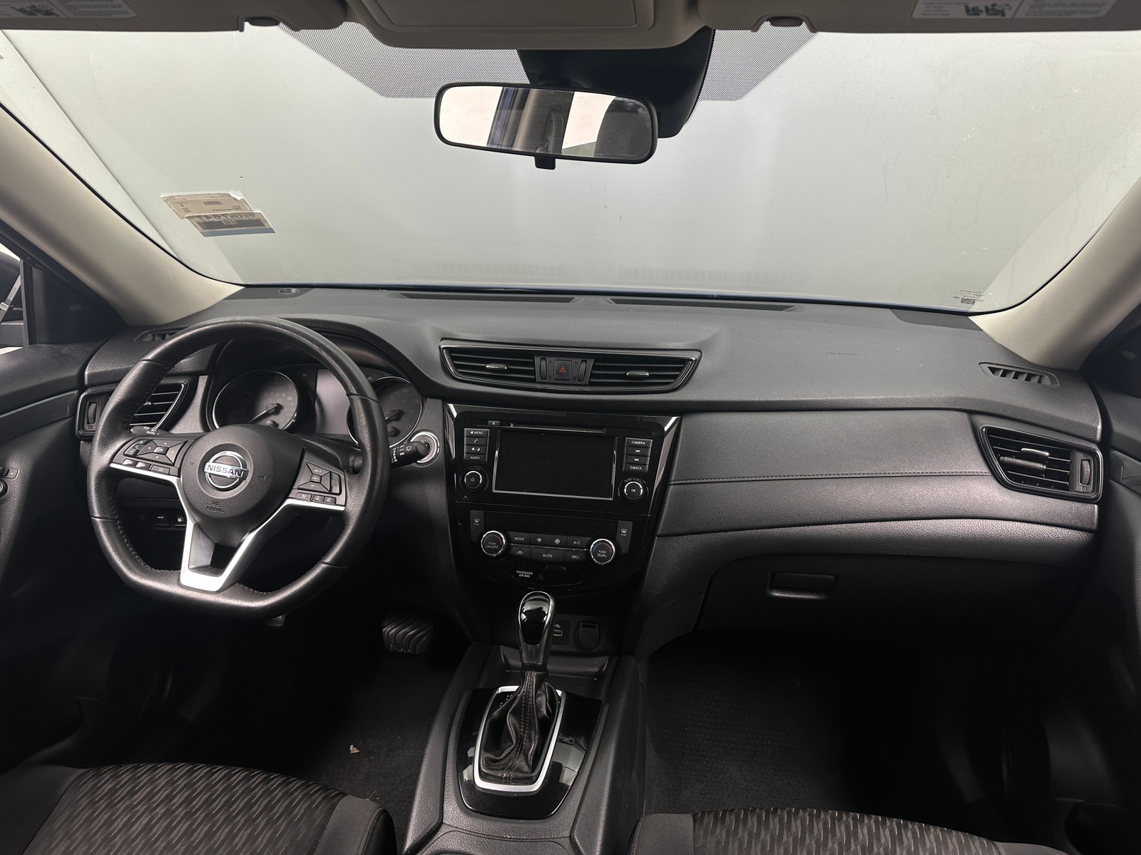 Thumbnail: 2020 Nissan Rogue - 3