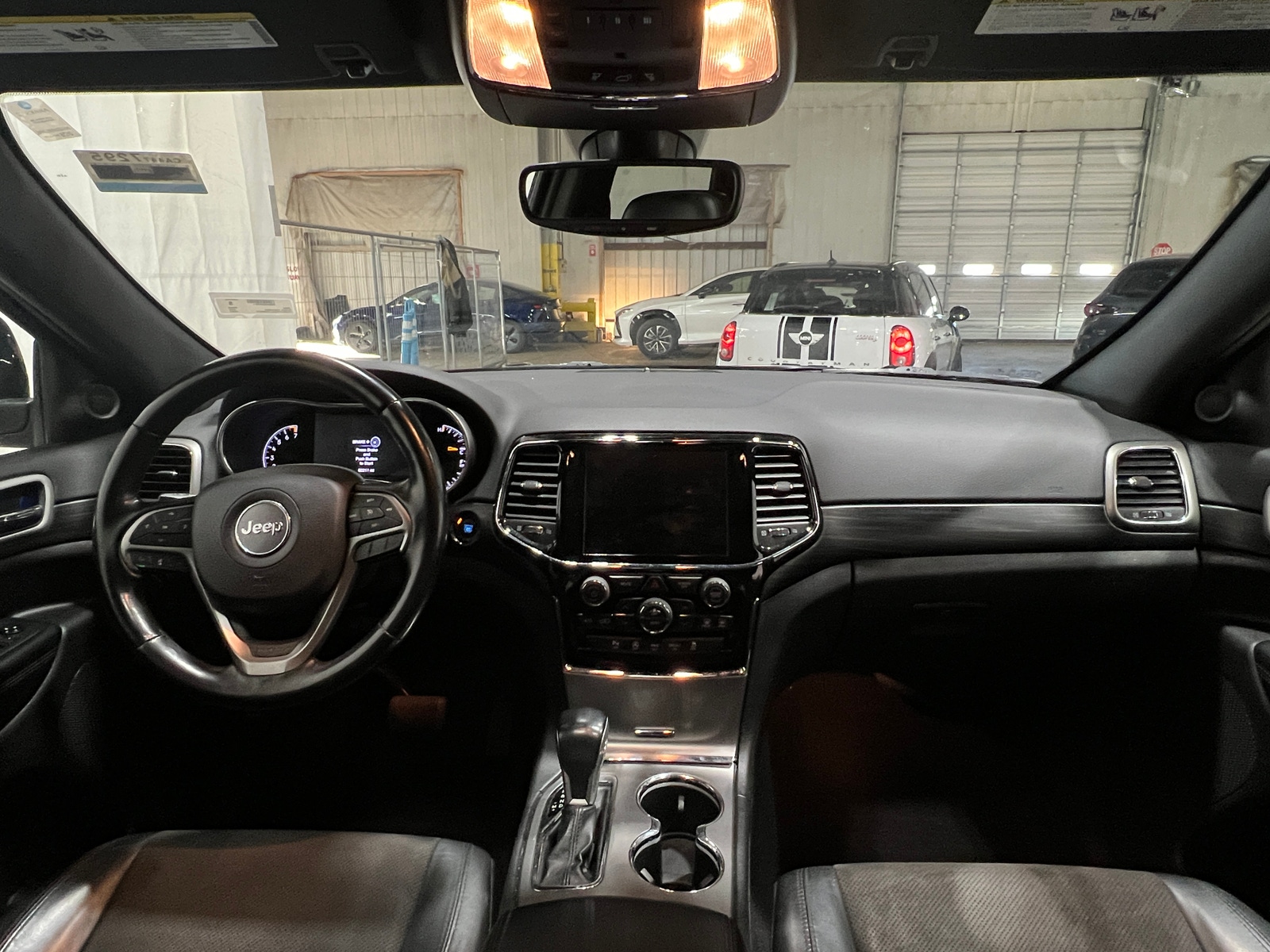 Thumbnail: 2020 Jeep Grand Cherokee - 3