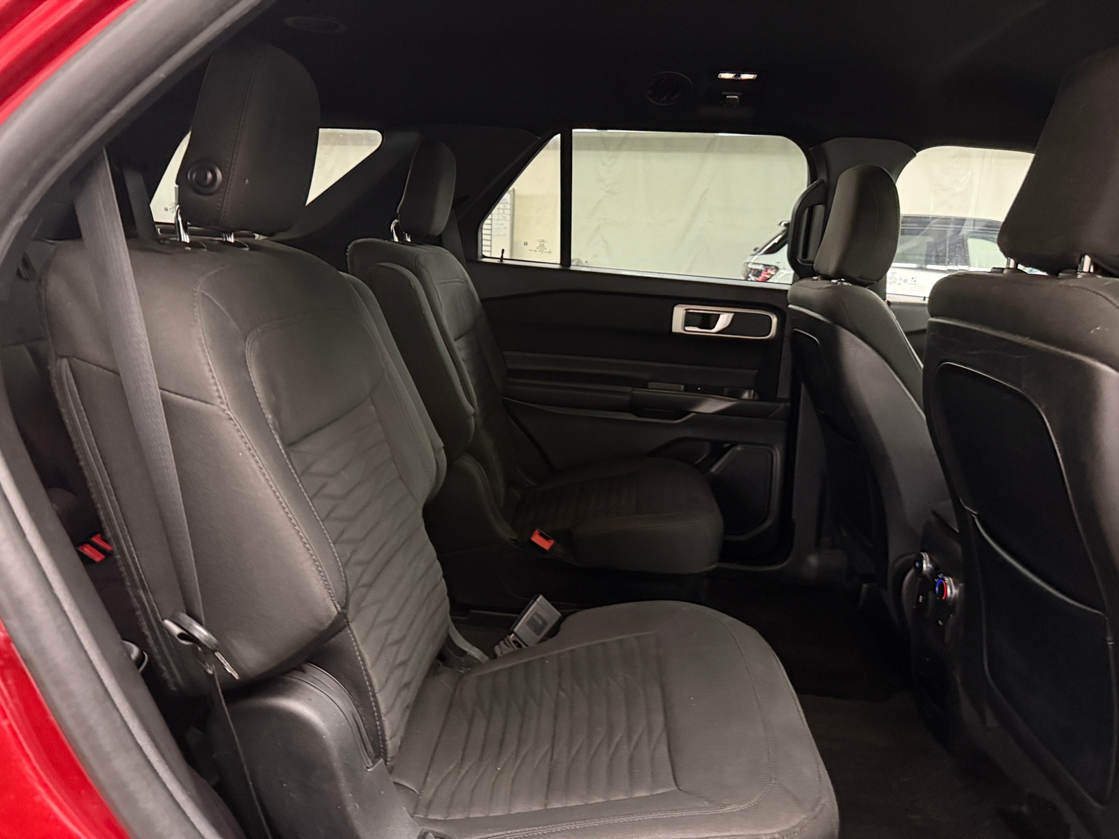 Thumbnail: 2020 Ford Explorer - 6