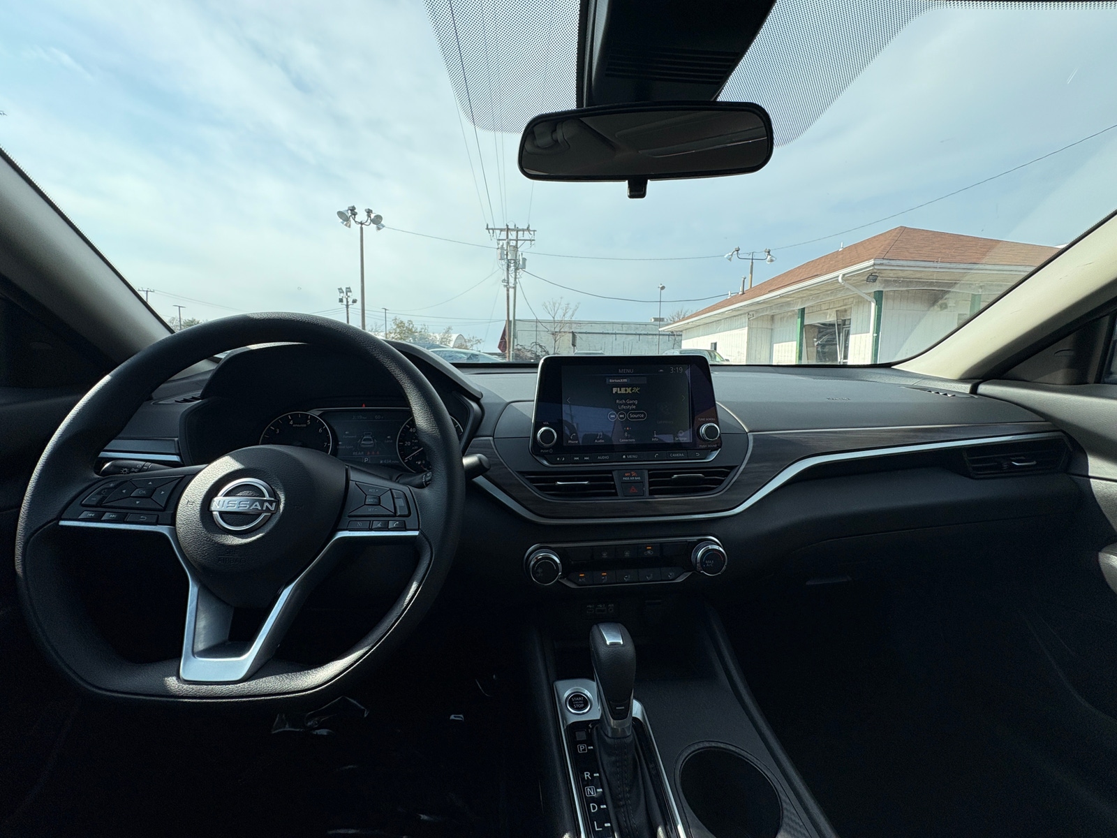 Thumbnail: 2025 Nissan Altima - 3