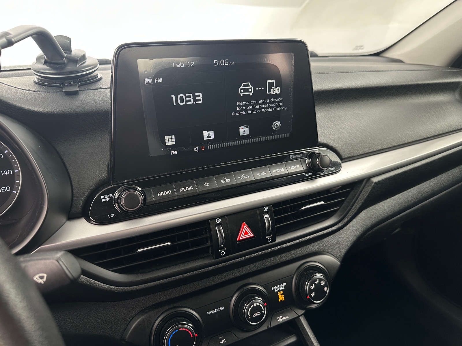 Thumbnail: 2020 Kia Forte - 4