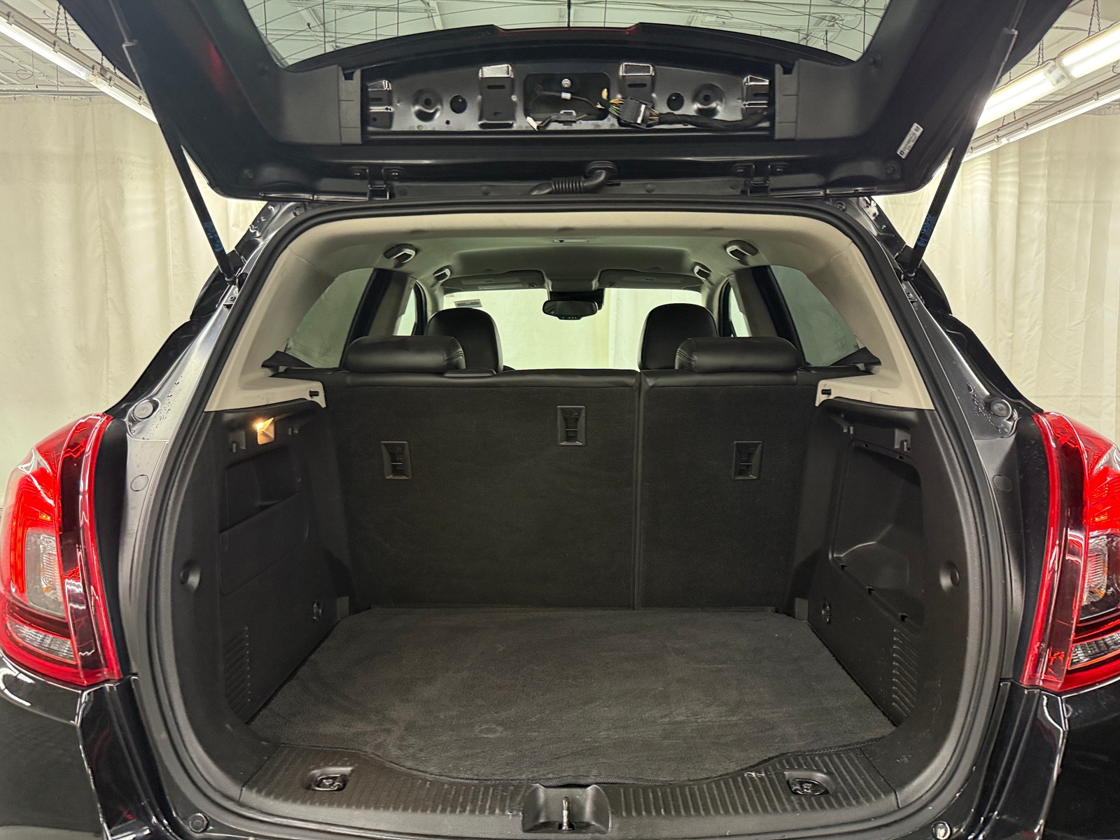 Thumbnail: 2019 Buick Encore - 6