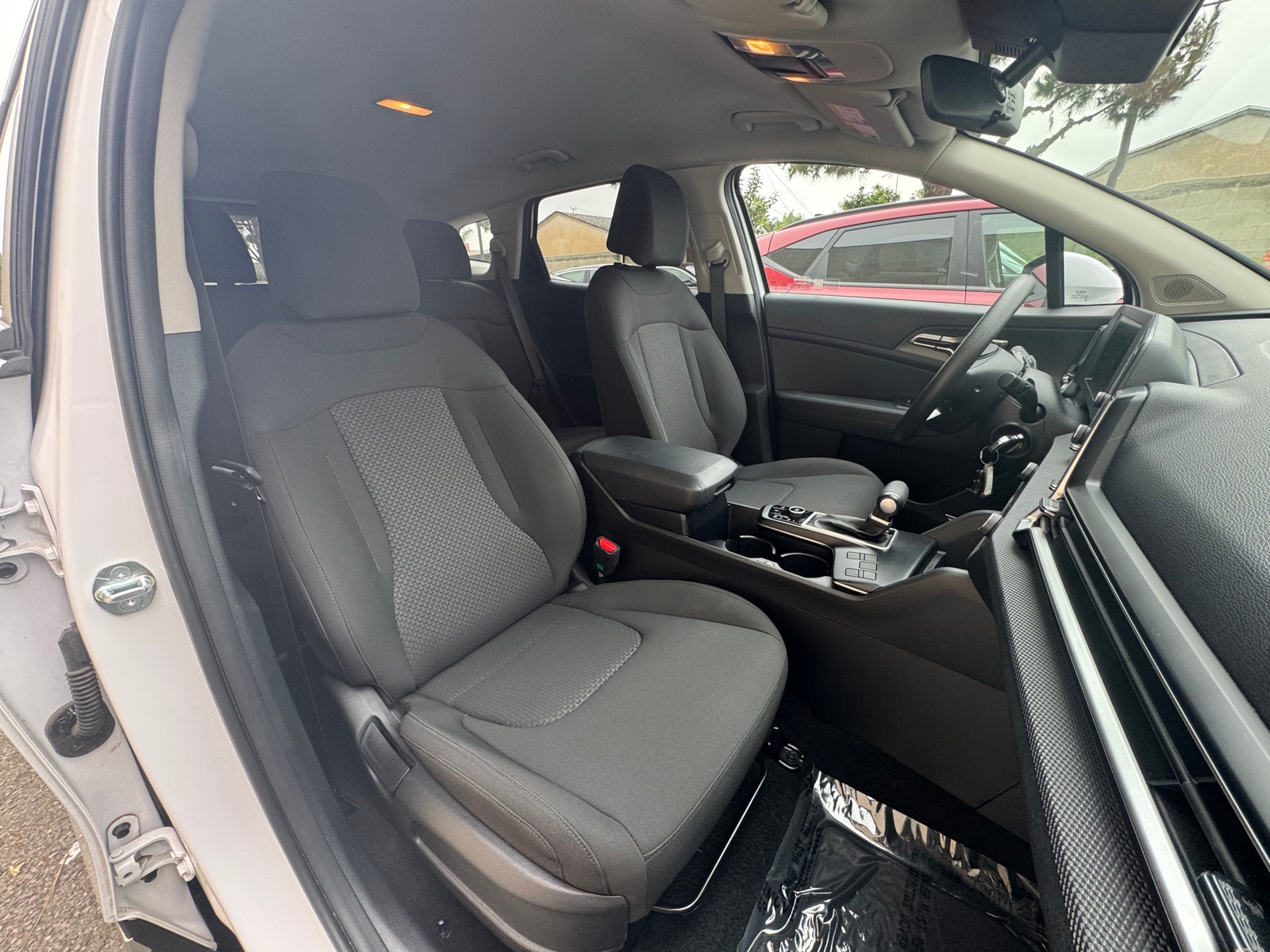 Thumbnail: 2025 Kia Sportage - 2