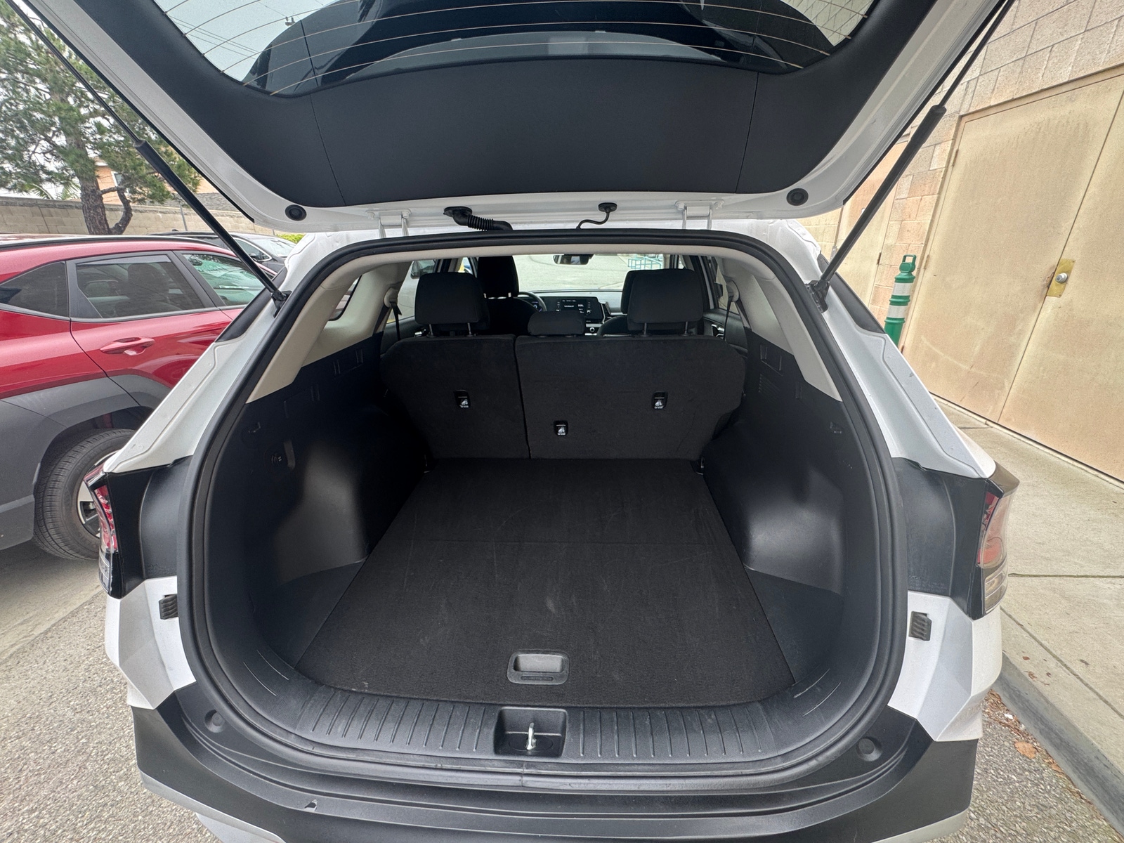 Thumbnail: 2025 Kia Sportage - 6