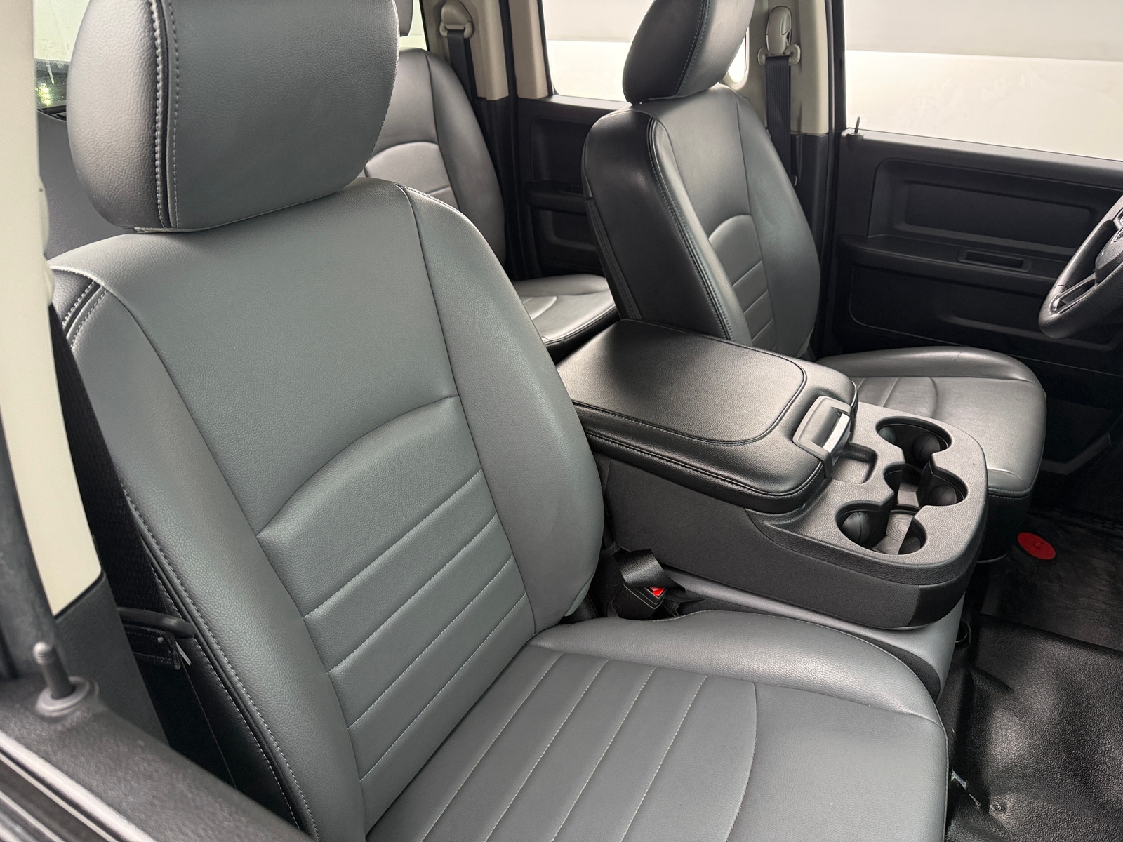 Thumbnail: 2023 RAM 1500 Classic - 2