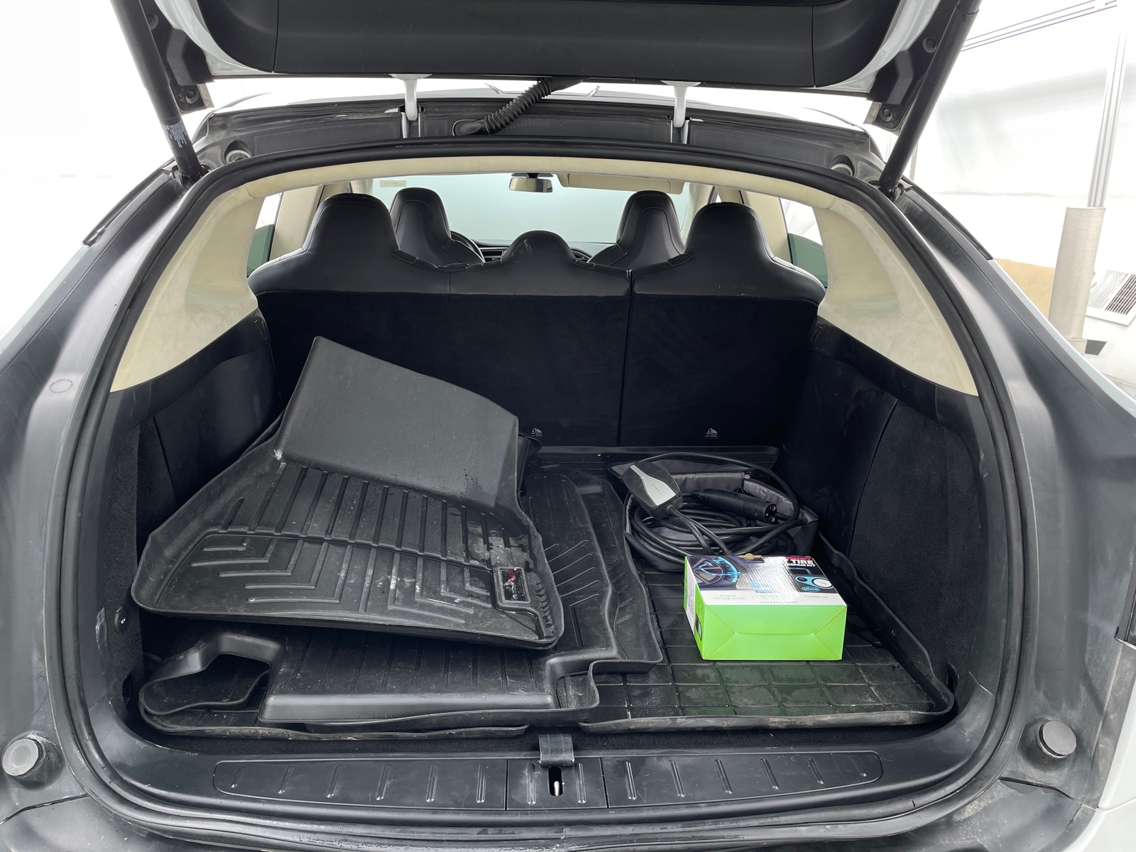 Thumbnail: 2017 Tesla Model X - 5