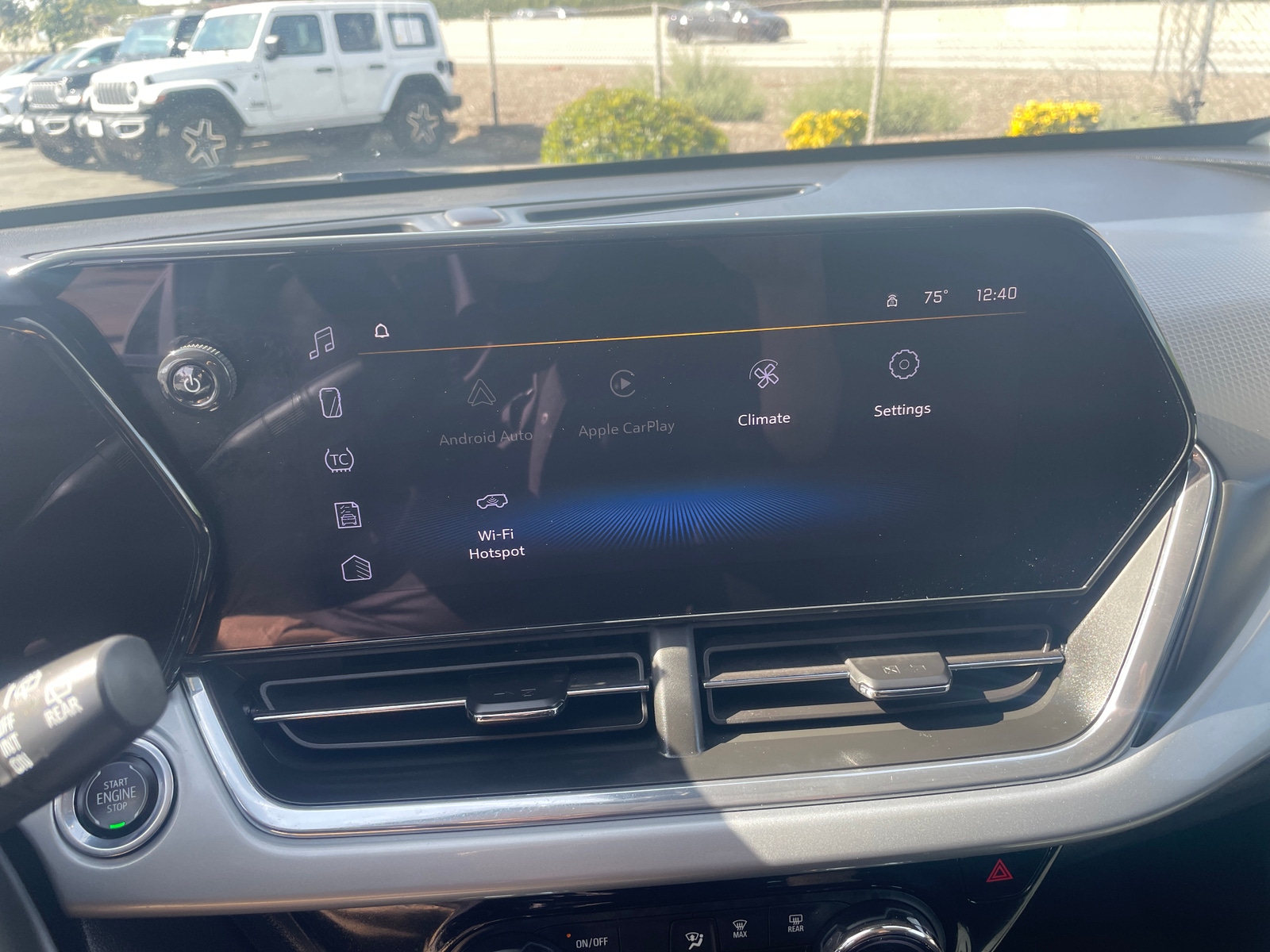 Thumbnail: 2025 Chevrolet Trax - 4