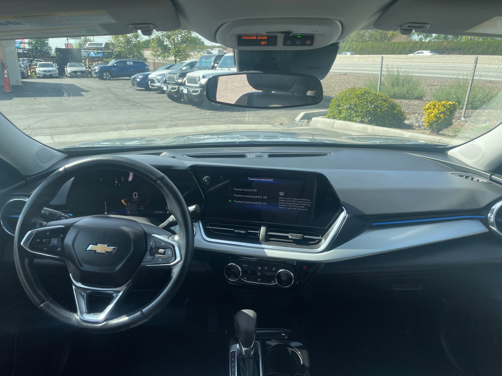 Thumbnail: 2025 Chevrolet Trax - 3