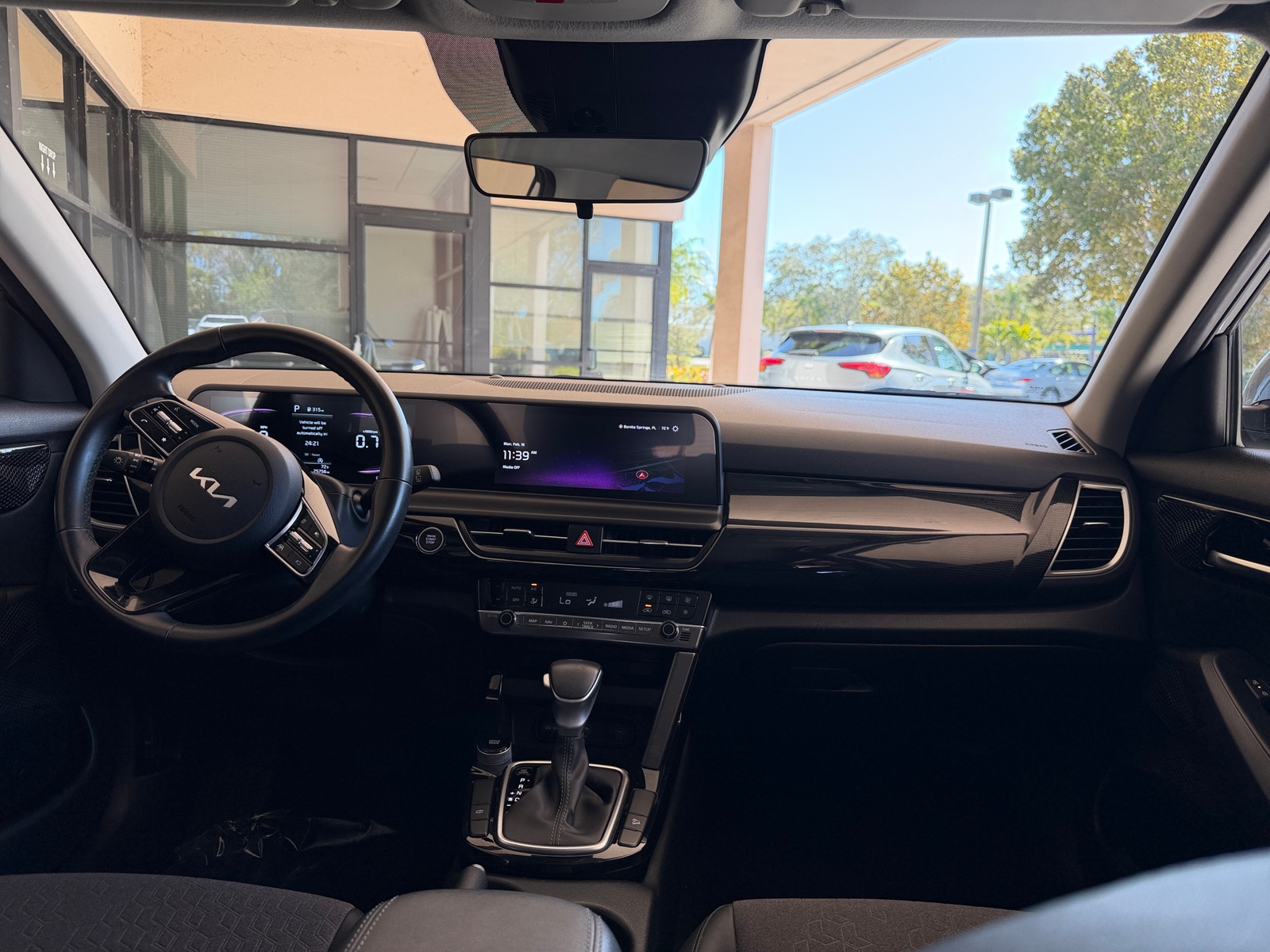 Thumbnail: 2025 Kia Seltos - 3