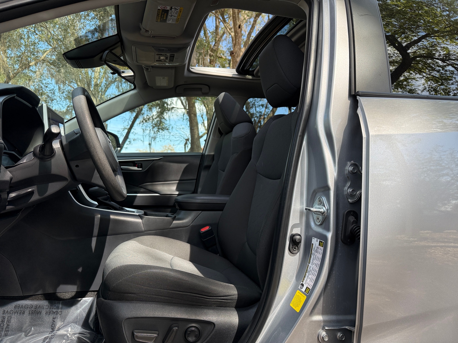 Thumbnail: 2025 Toyota RAV4 - 2