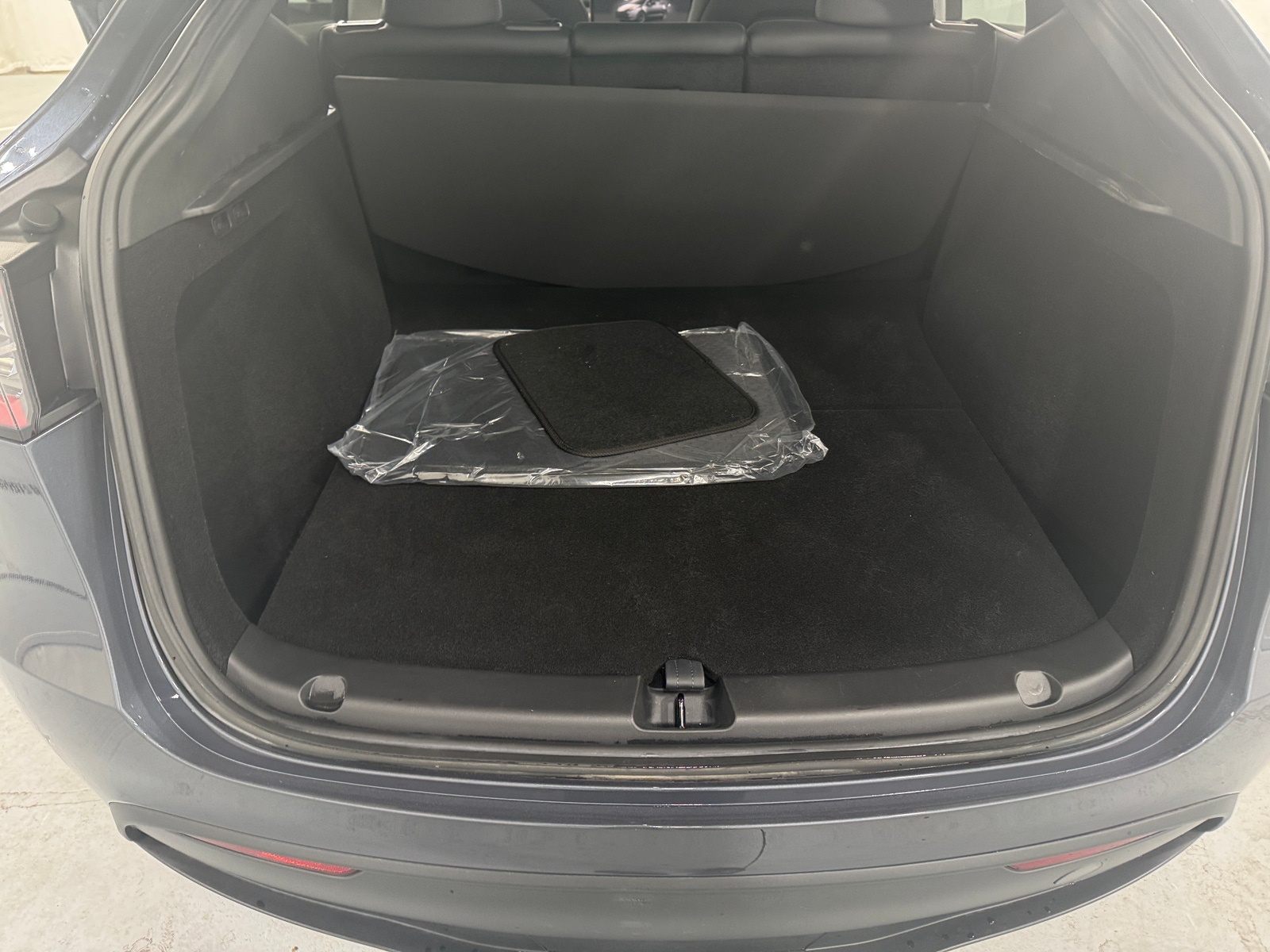 Thumbnail: 2023 Tesla Model Y - 6