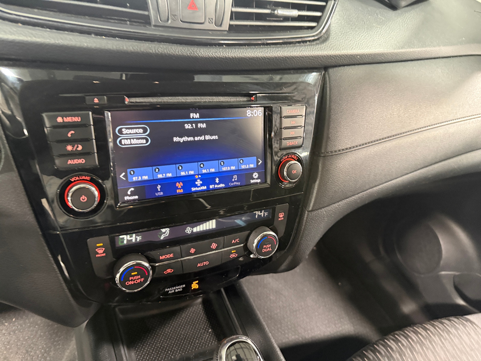 Thumbnail: 2019 Nissan Rogue - 4