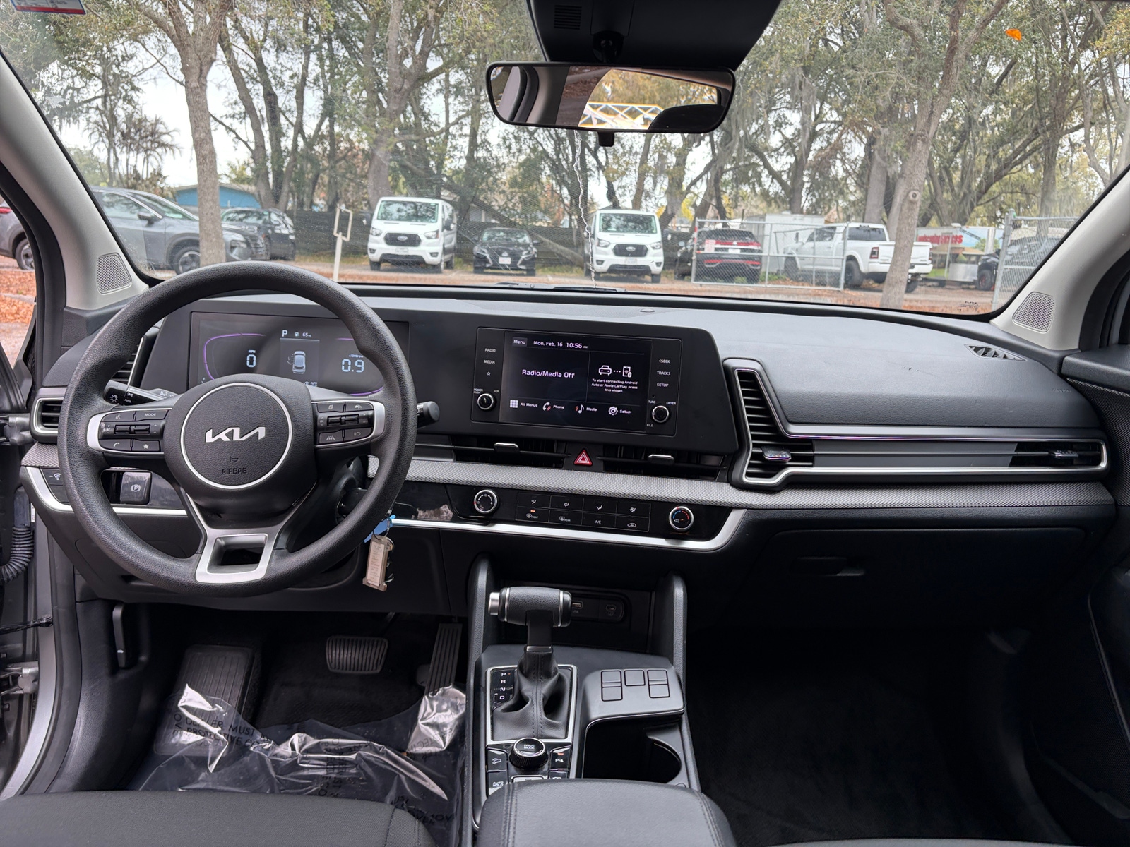 Thumbnail: 2025 Kia Sportage - 3