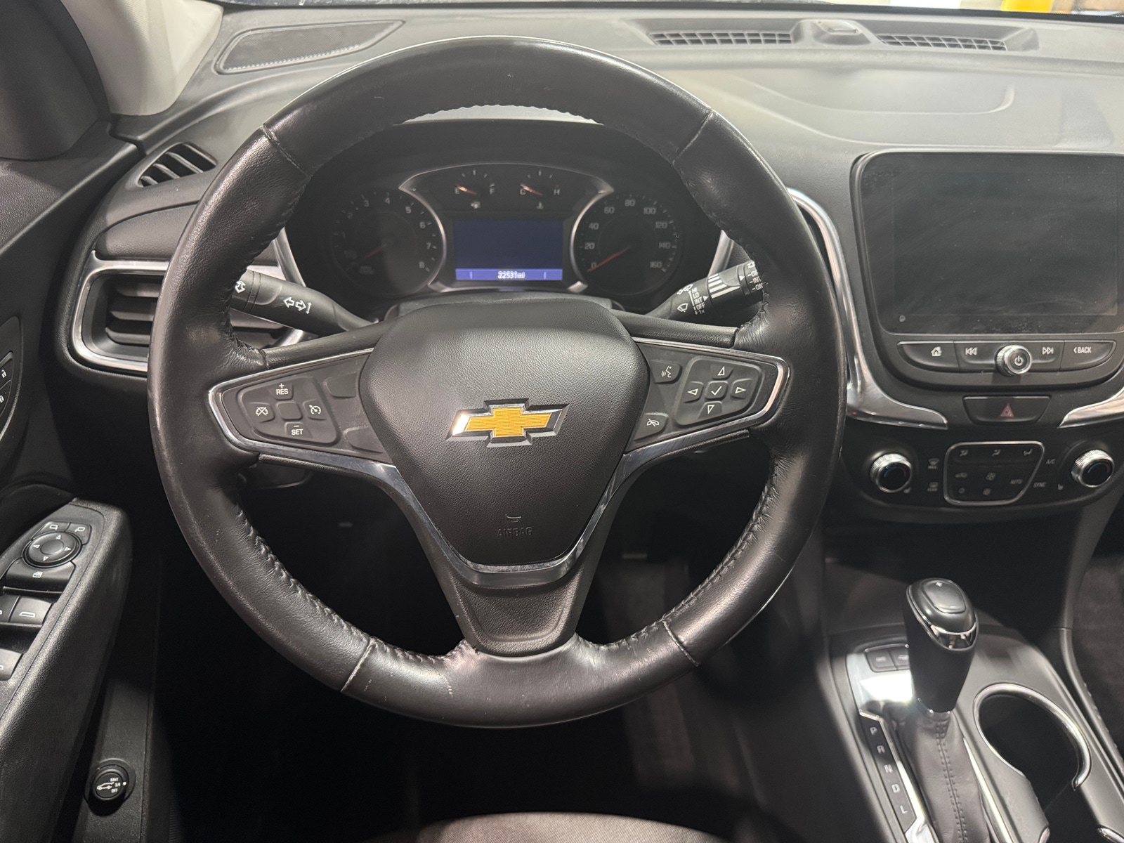 Thumbnail: 2019 Chevrolet Equinox - 5