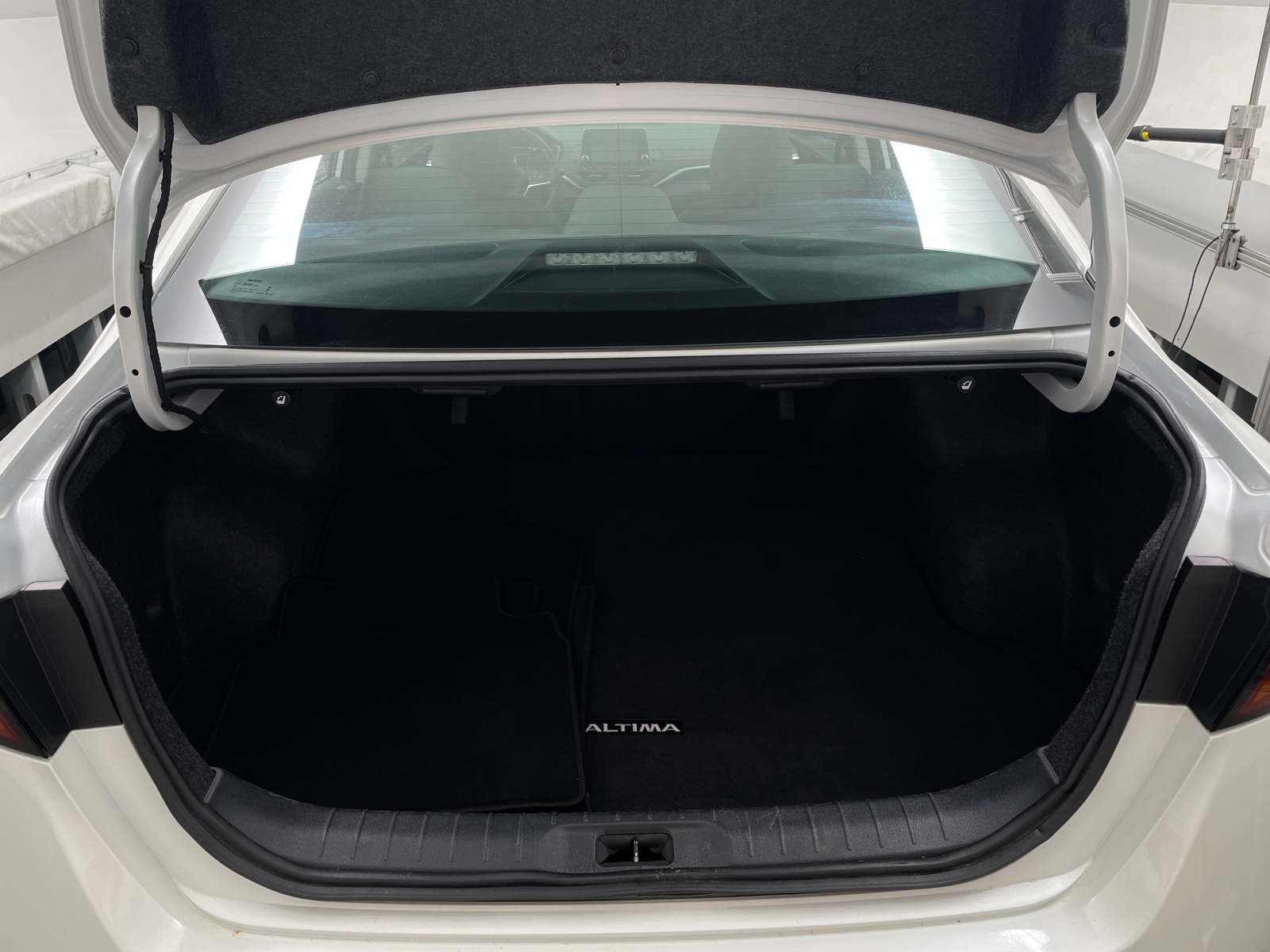 Thumbnail: 2024 Nissan Altima - 7