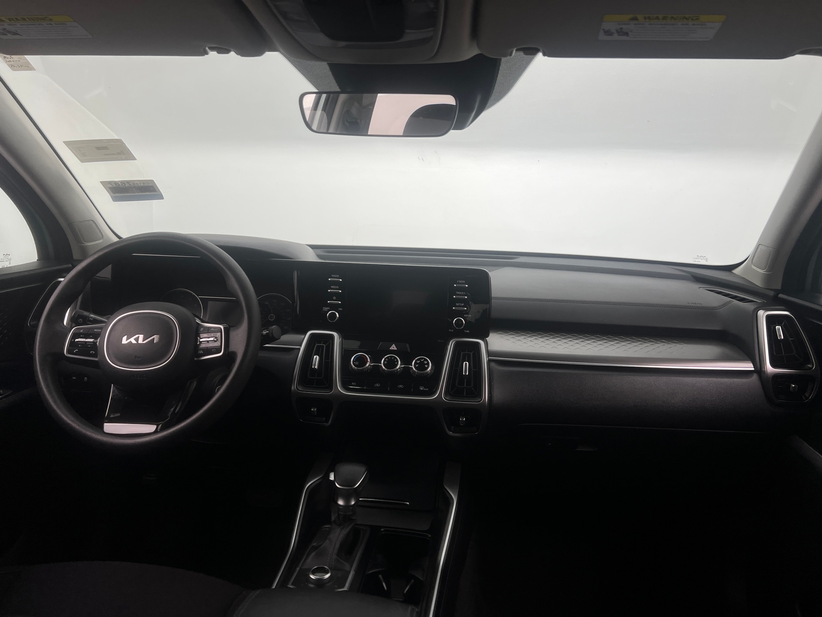 Thumbnail: 2022 Kia Sorento - 3