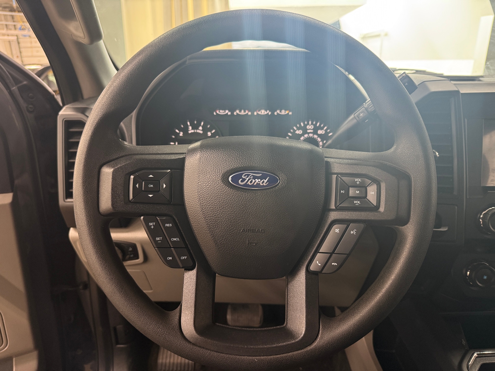 Thumbnail: 2020 Ford Econoline - 5