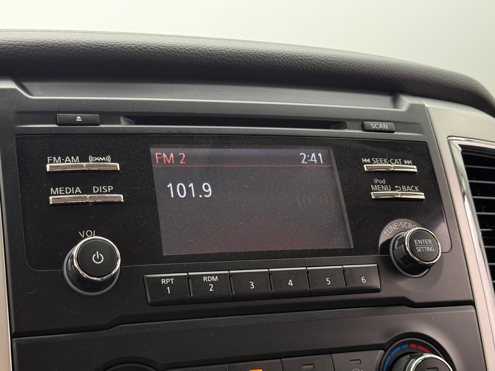 Thumbnail: 2018 Nissan Titan - 4