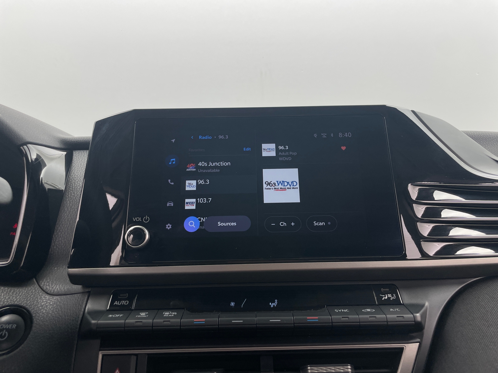 Thumbnail: 2025 Toyota Camry - 4