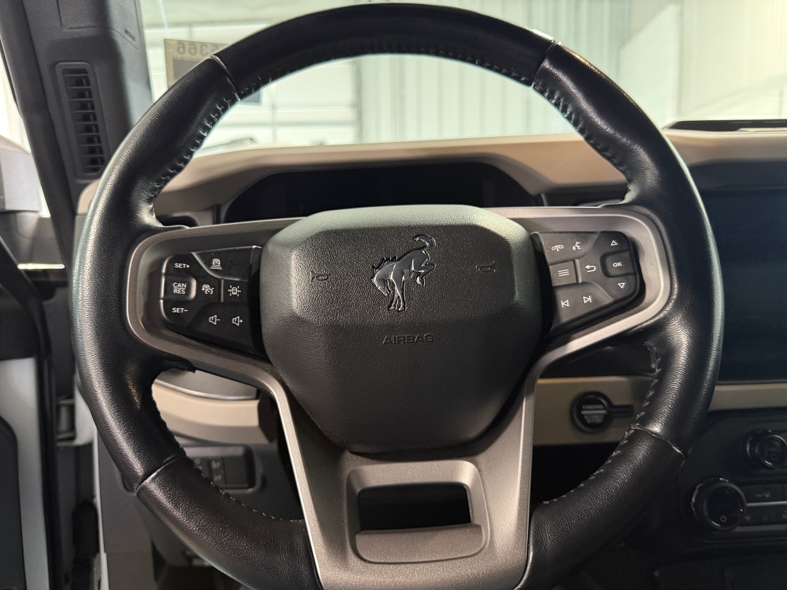 Thumbnail: 2023 Ford Bronco - 5