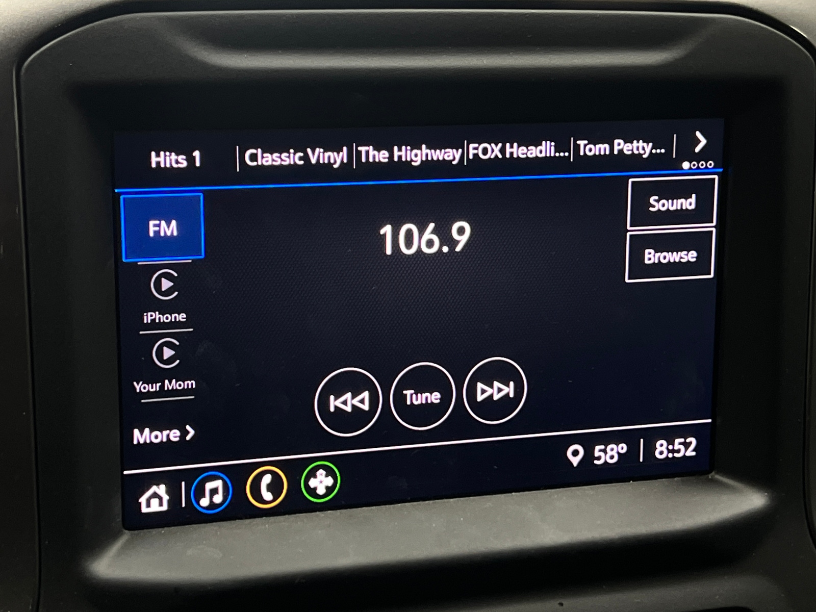 Thumbnail: 2024 Chevrolet Silverado 2500 - 4