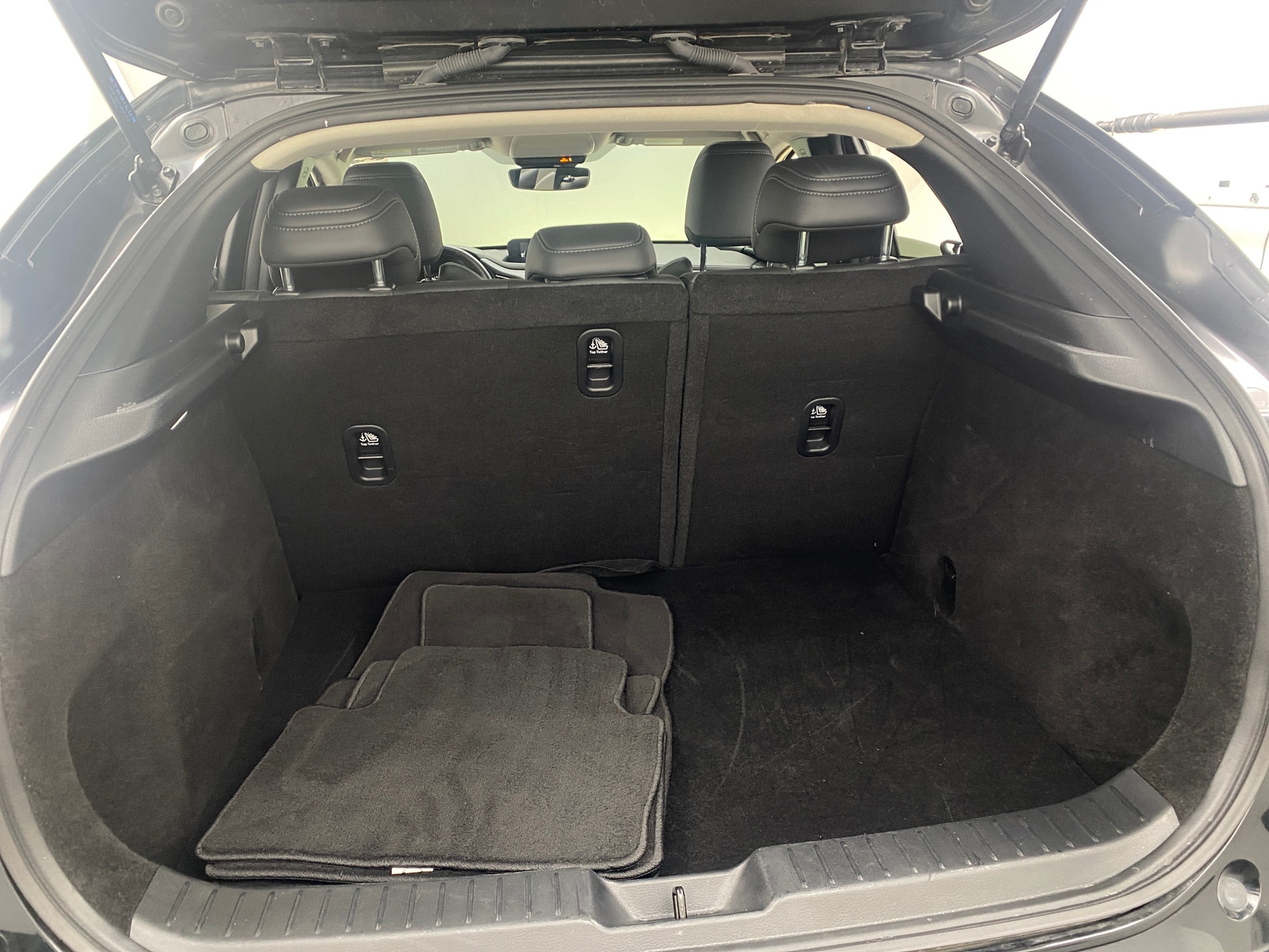 Thumbnail: 2025 Mazda CX-30 - 6