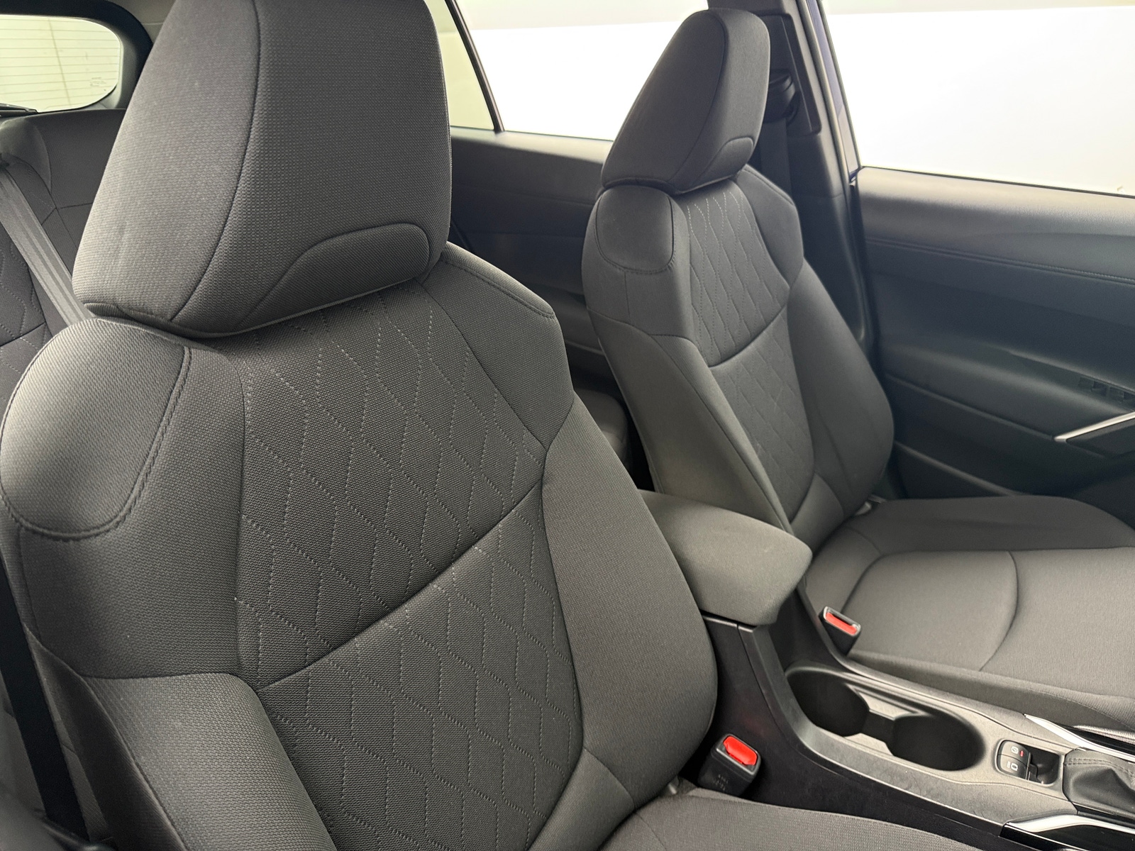 Thumbnail: 2022 Toyota Corolla Cross - 2