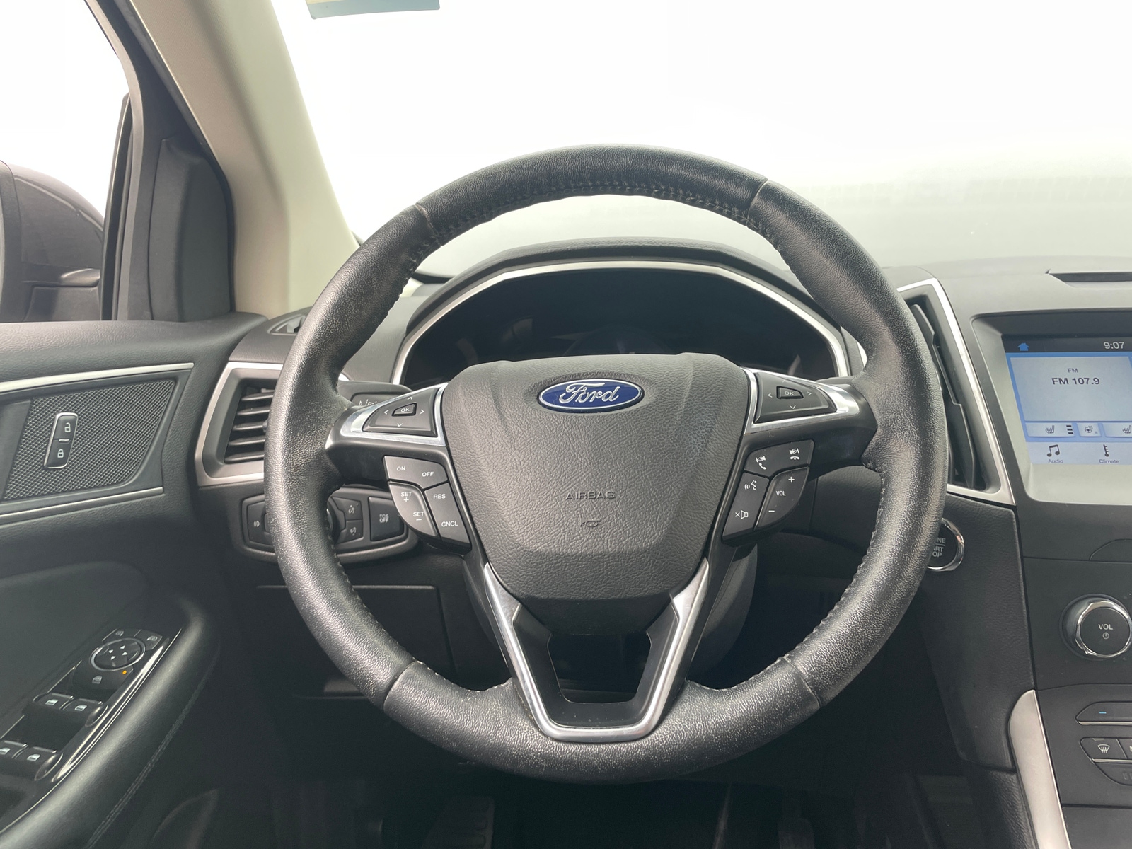 Thumbnail: 2019 Ford Edge - 4