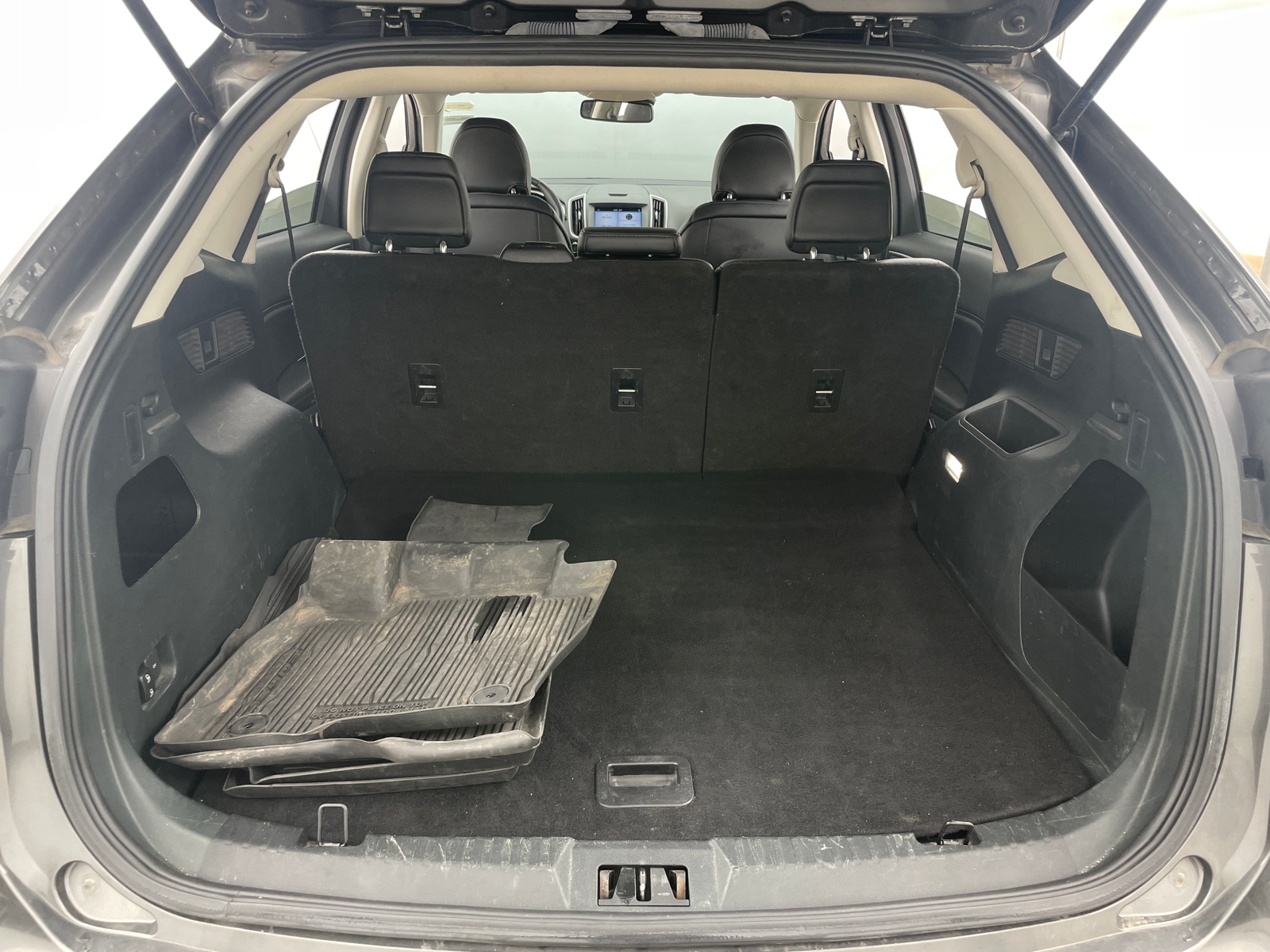 Thumbnail: 2019 Ford Edge - 6