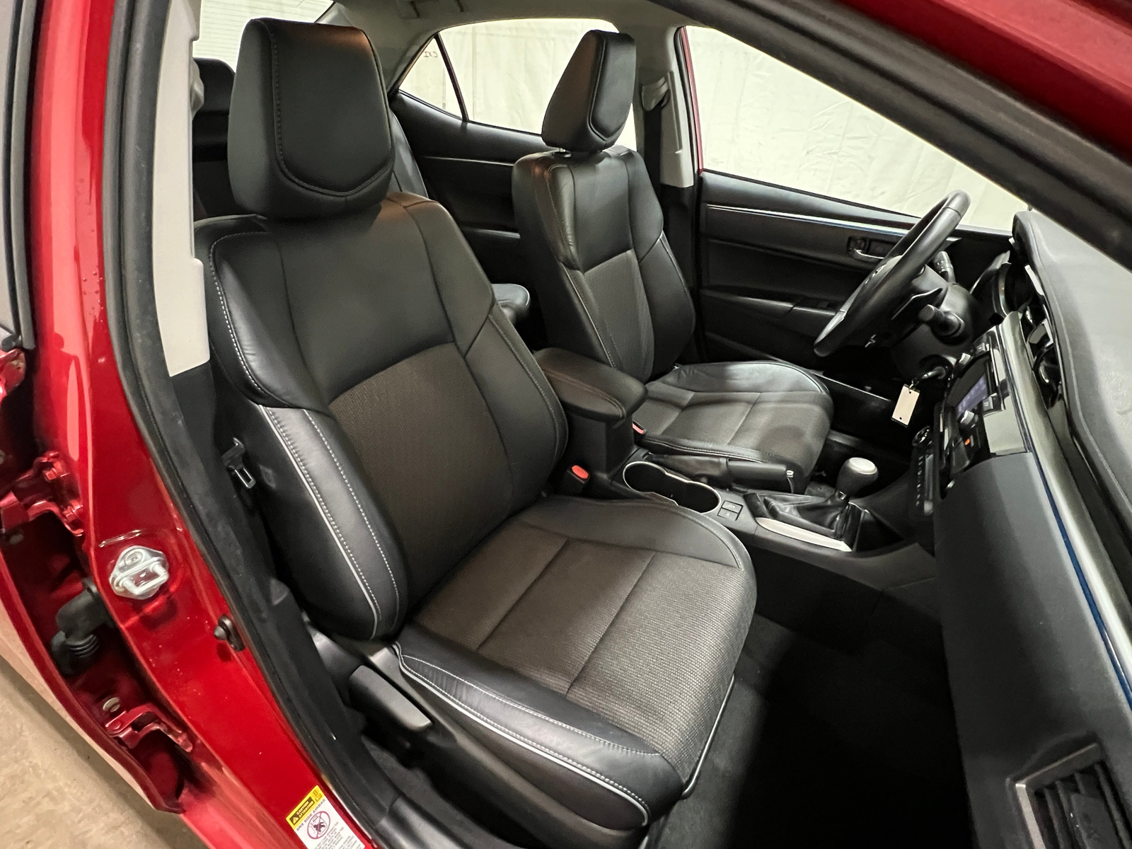 Thumbnail: 2015 Toyota Corolla - 2