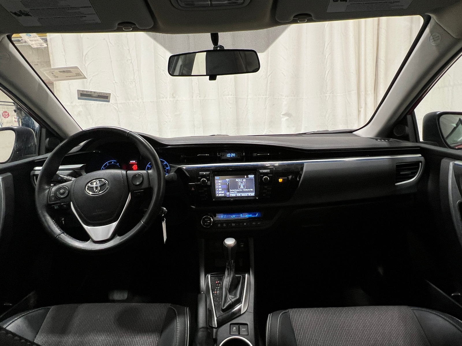 Thumbnail: 2015 Toyota Corolla - 3