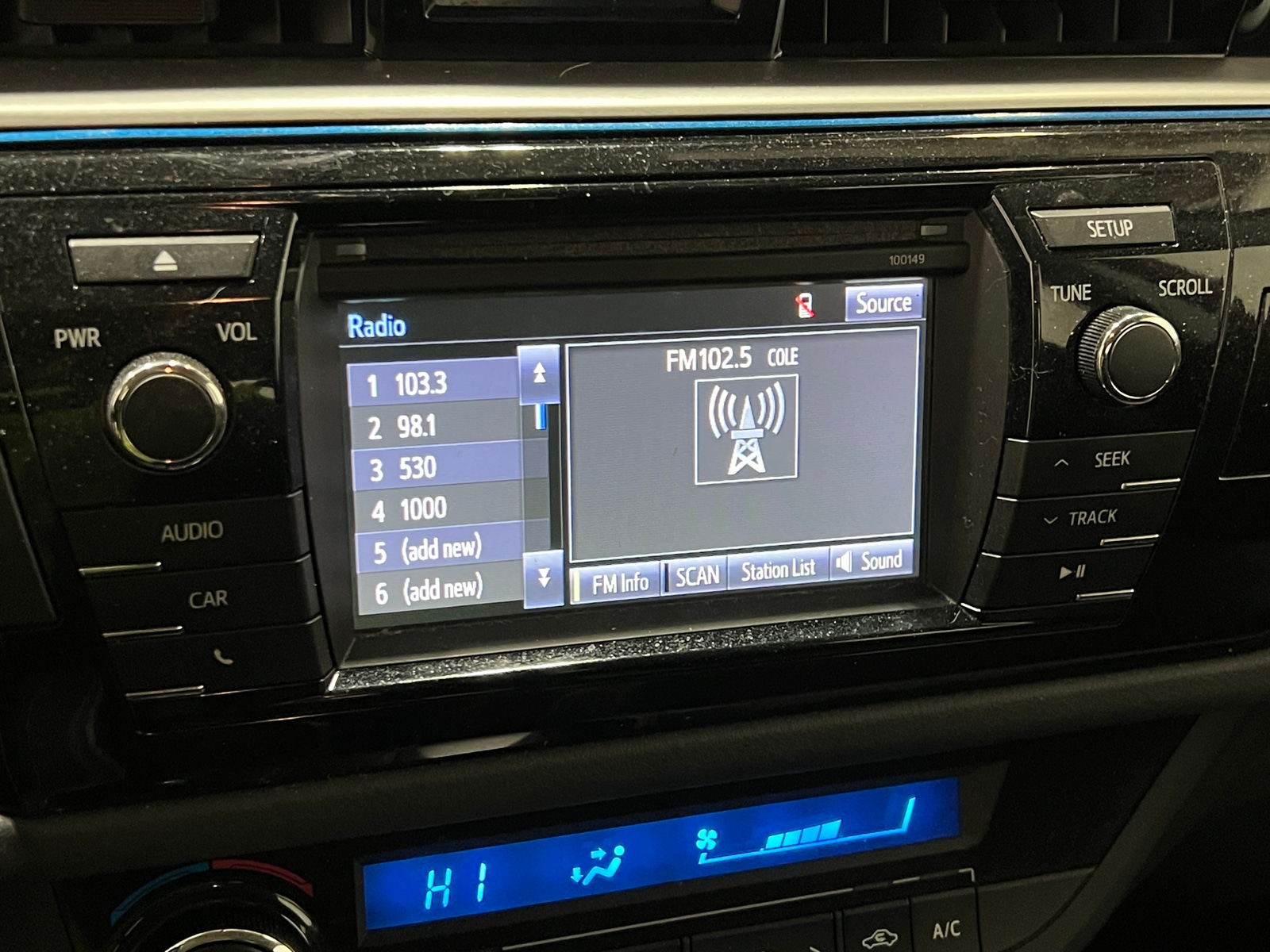 Thumbnail: 2015 Toyota Corolla - 4