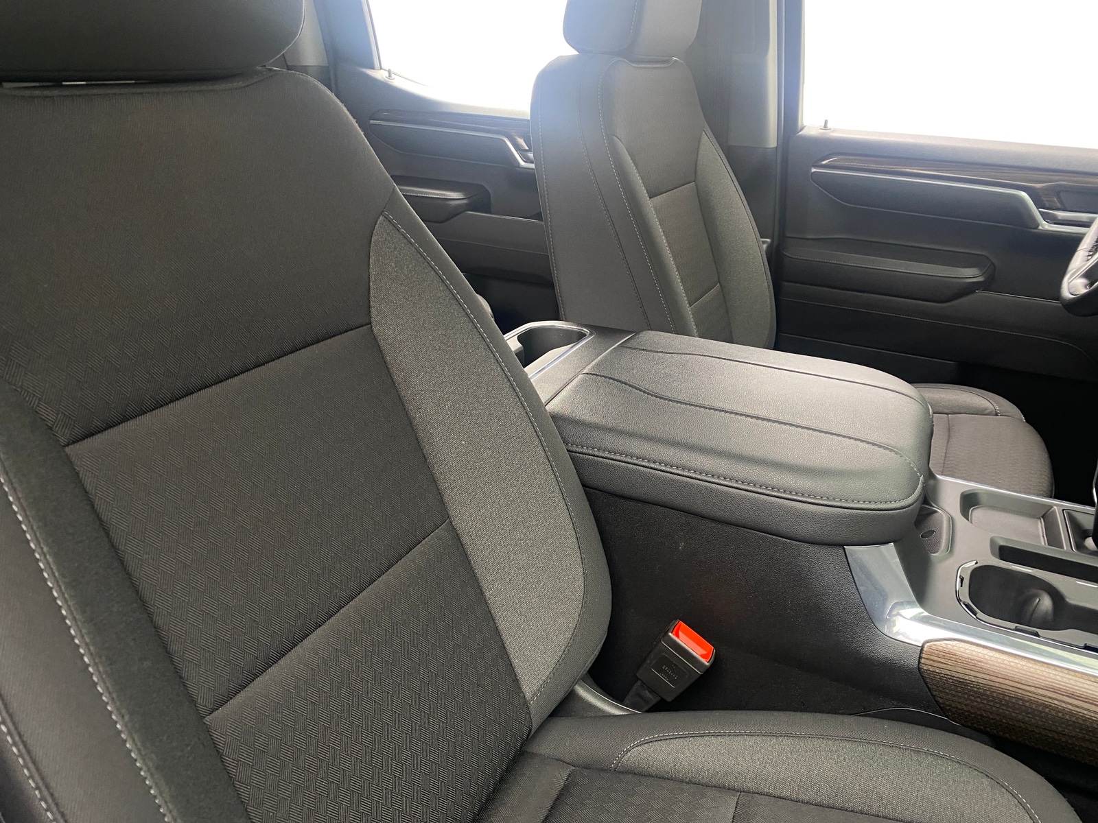 Thumbnail: 2024 Chevrolet Silverado 1500 - 2