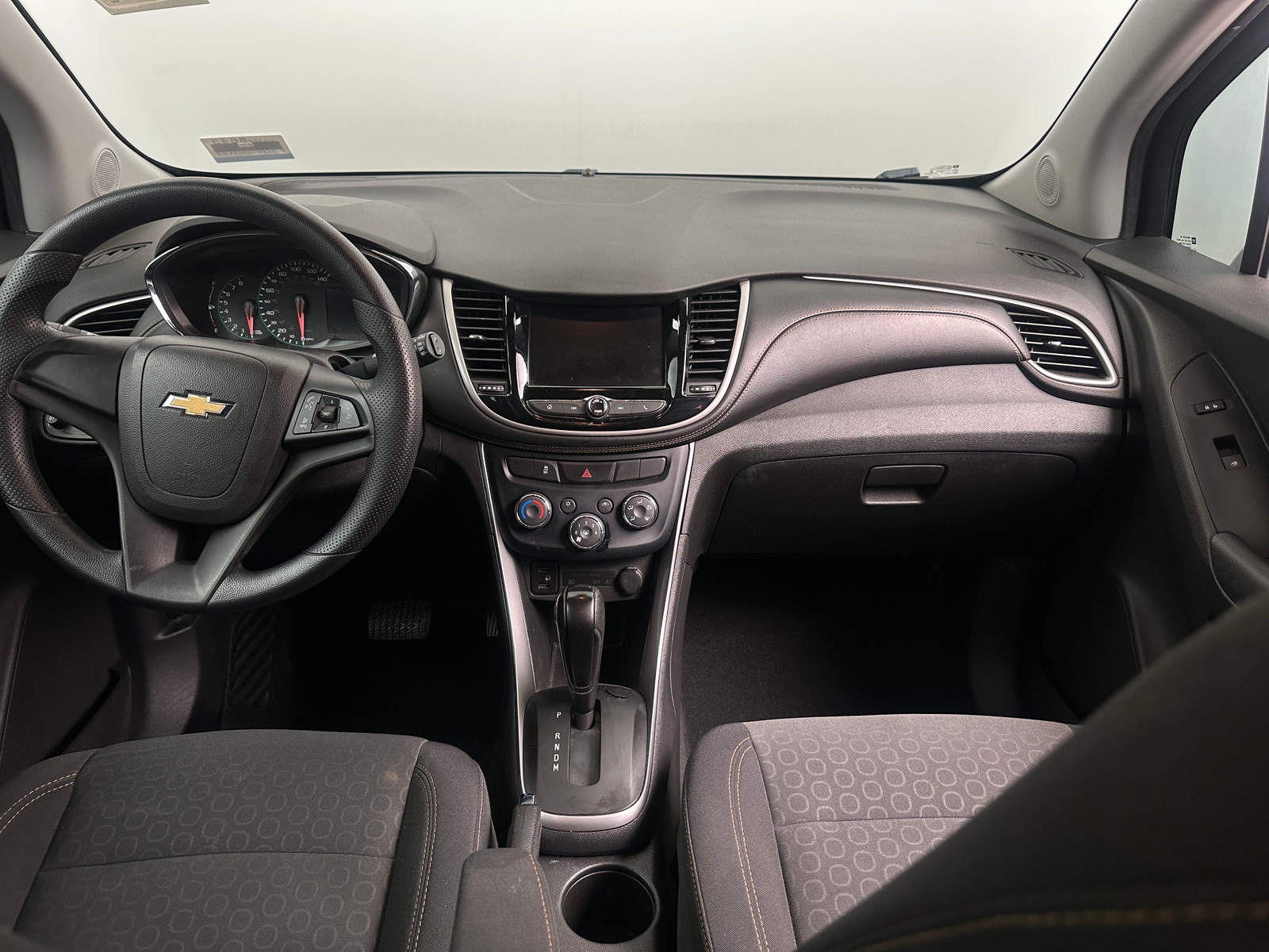 Thumbnail: 2020 Chevrolet Trax - 3