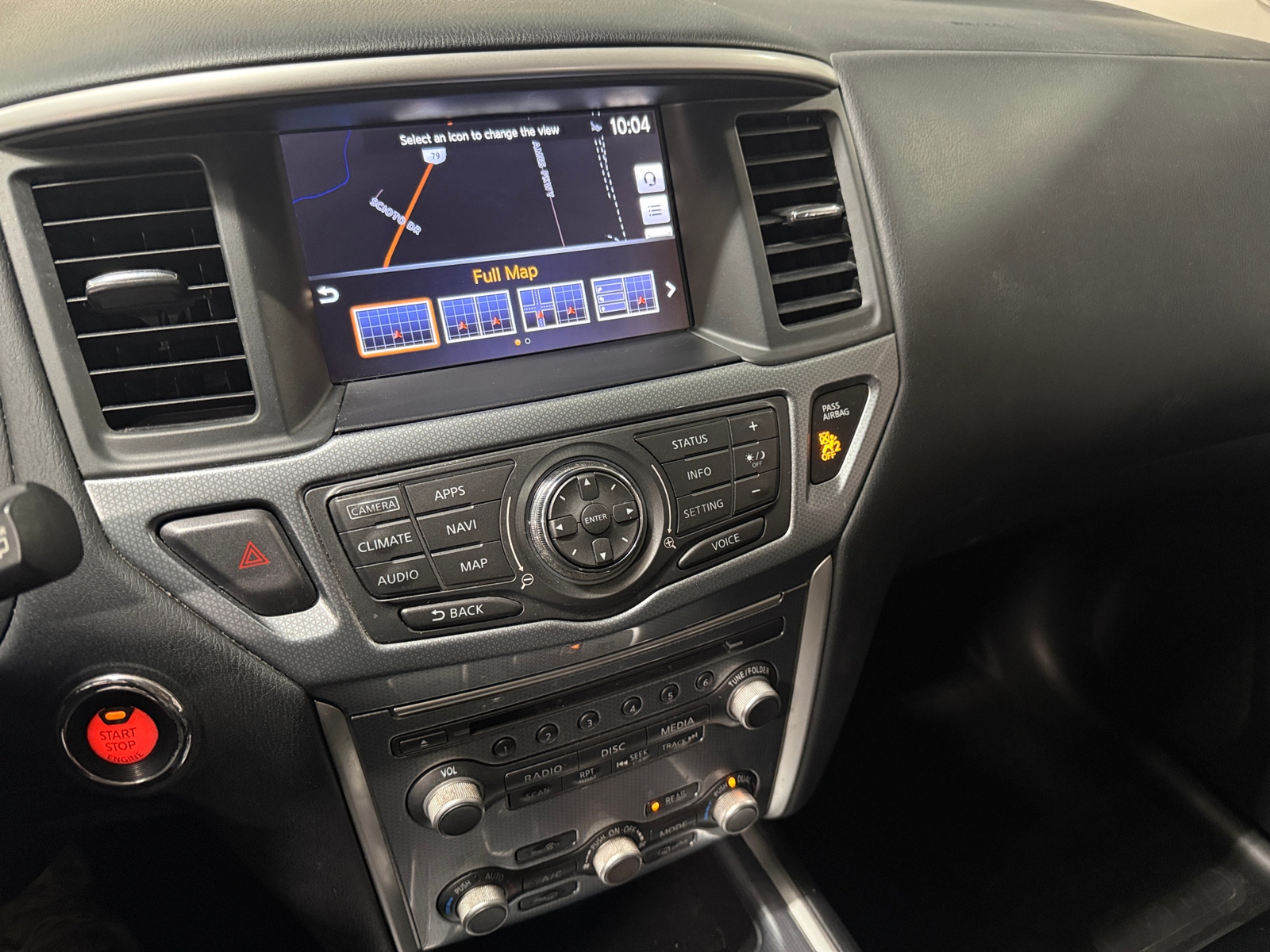 Thumbnail: 2017 Nissan Pathfinder - 3