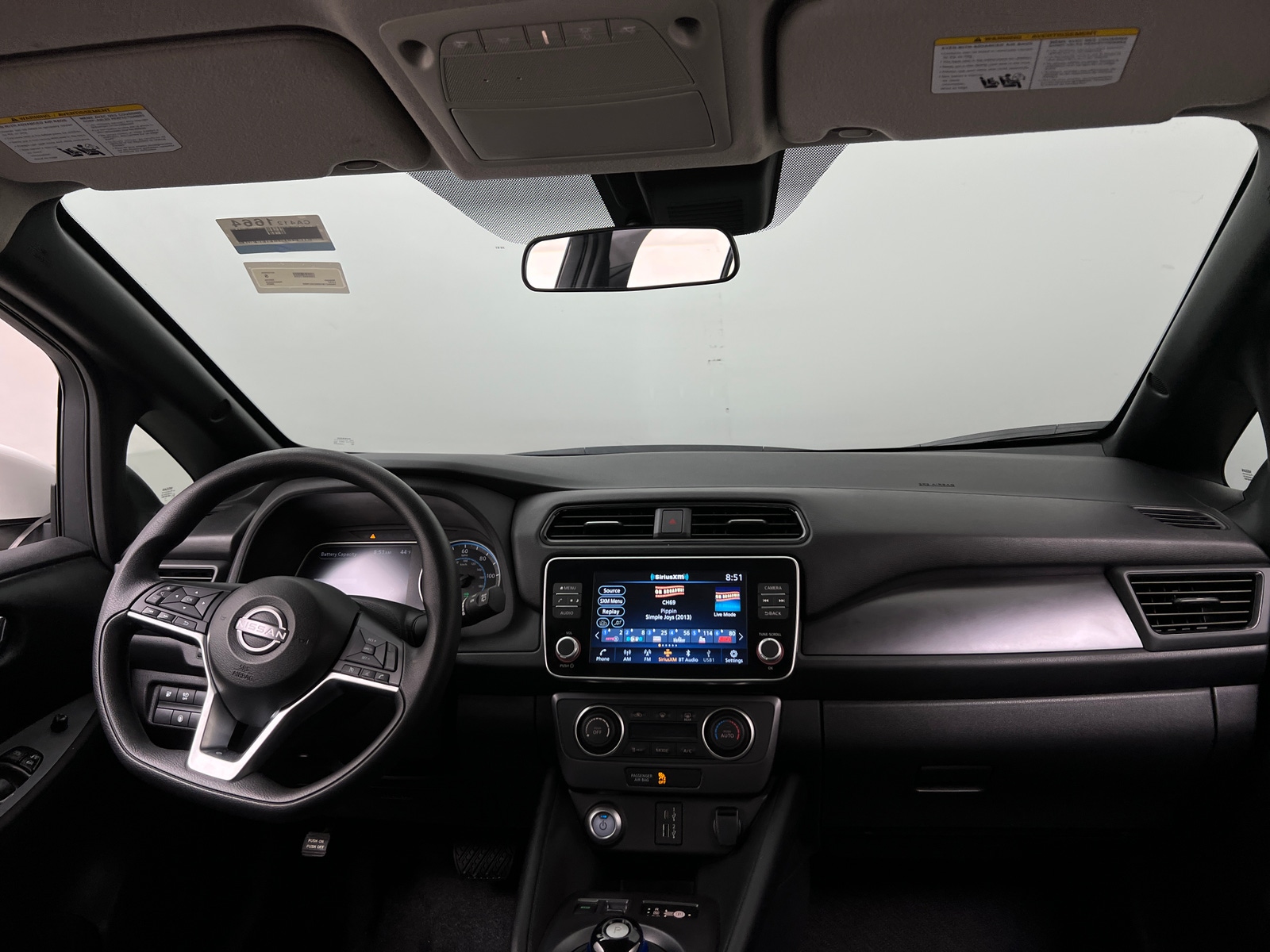 Thumbnail: 2025 Nissan Leaf - 3