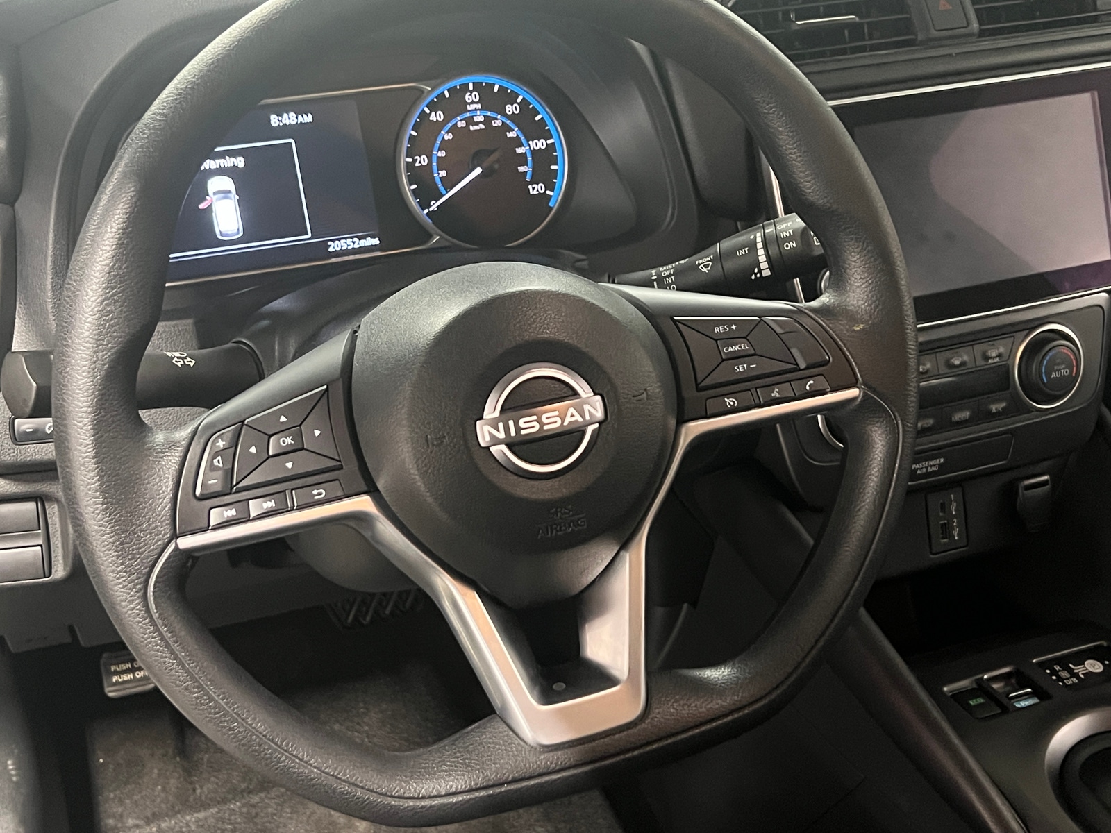 Thumbnail: 2025 Nissan Leaf - 5